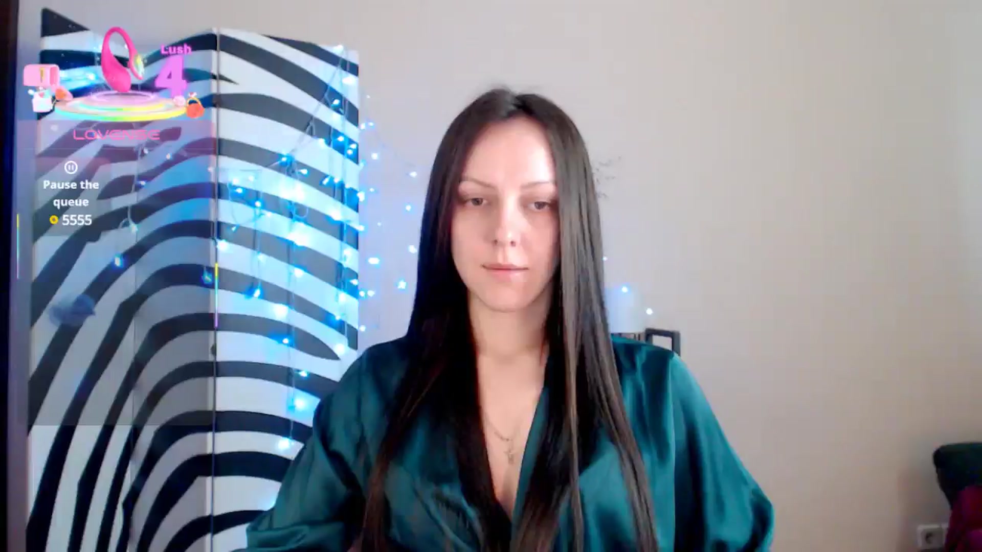 Gallery image thumbnail from BrunetteMuse's myfreecams stream on, 07/14/2025, 10:10 image 6 of 20