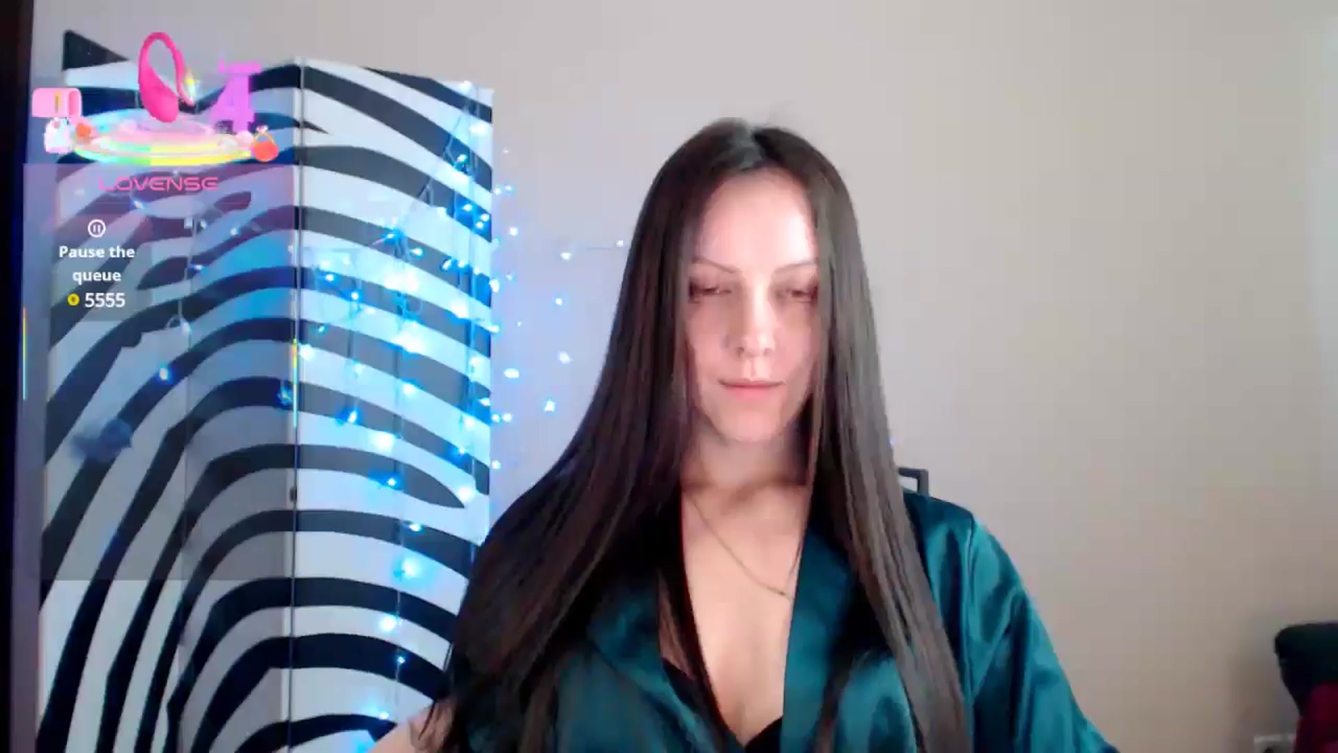 Gallery image thumbnail from BrunetteMuse's myfreecams stream on, 07/14/2025, 10:46 image 17 of 20