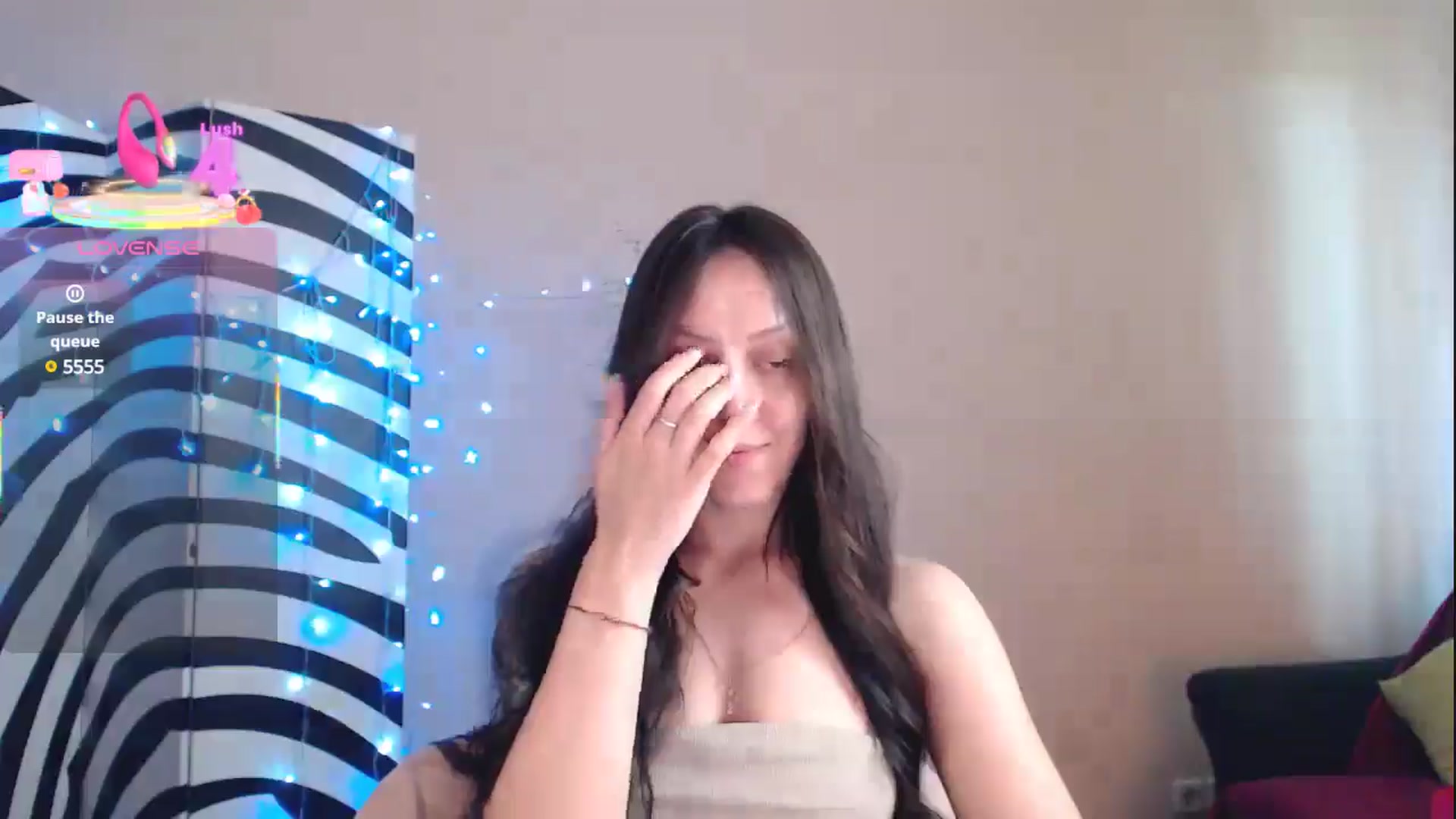 Gallery image thumbnail from BrunetteMuse's myfreecams stream on, 07/15/2025, 09:46 image 15 of 20