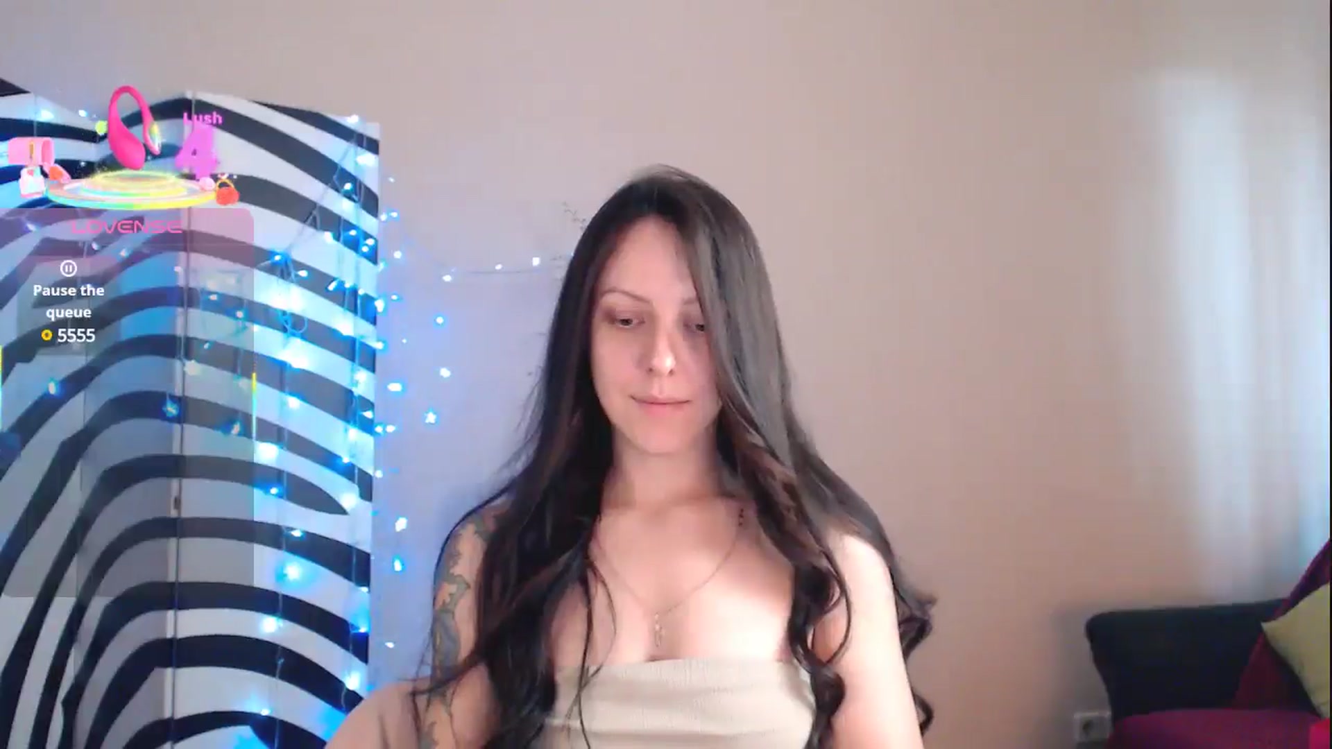 Gallery image thumbnail from BrunetteMuse's myfreecams stream on, 07/15/2025, 09:46 image 8 of 20