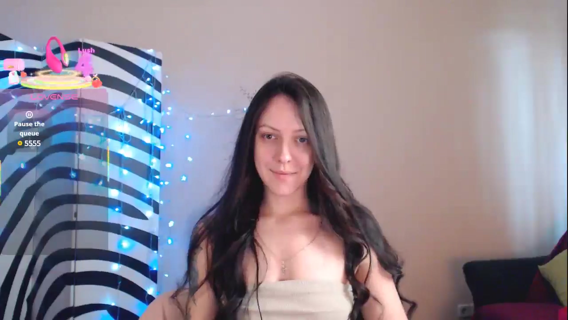 Gallery image thumbnail from BrunetteMuse's myfreecams stream on, 07/15/2025, 09:46 image 7 of 20