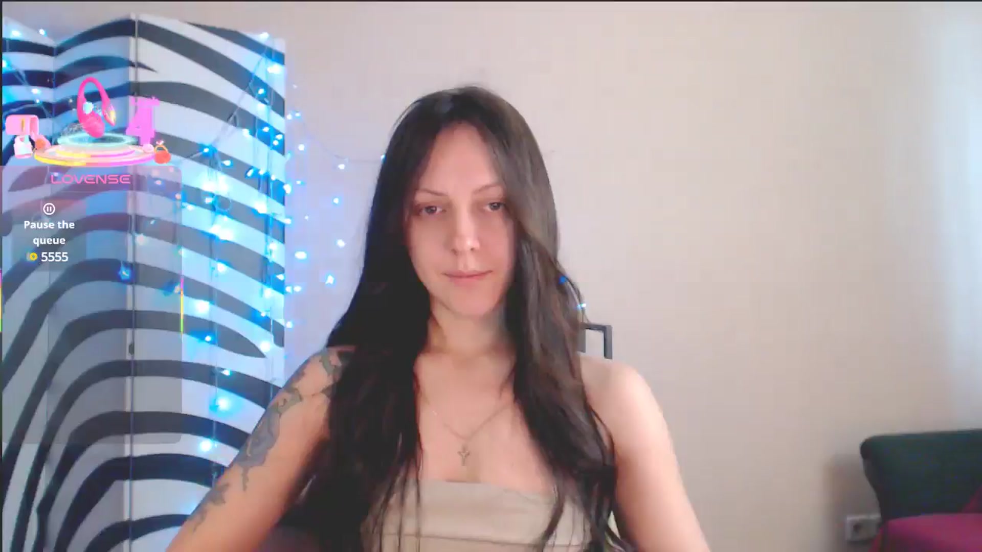 Gallery image thumbnail from BrunetteMuse's myfreecams stream on, 07/15/2025, 10:55 image 12 of 20