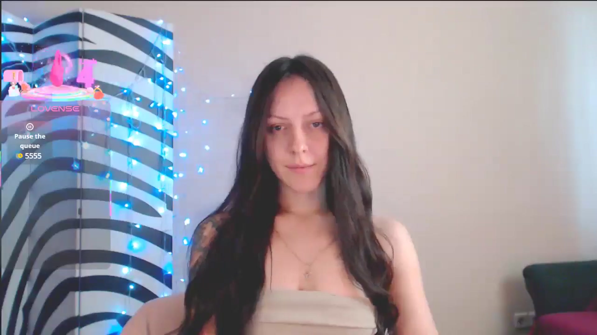 Gallery image thumbnail from BrunetteMuse's myfreecams stream on, 07/15/2025, 10:55 image 18 of 20