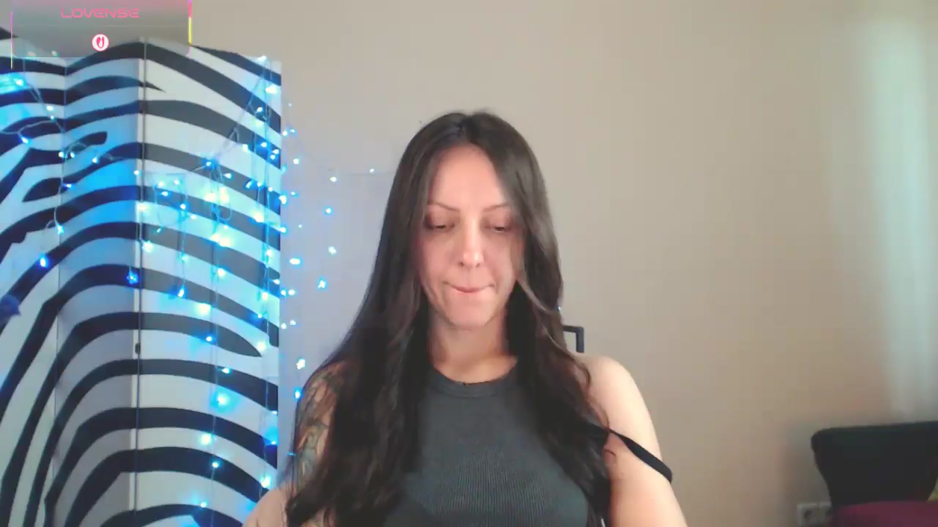 Gallery image thumbnail from BrunetteMuse's myfreecams stream on, 07/16/2025, 09:56 image 9 of 20