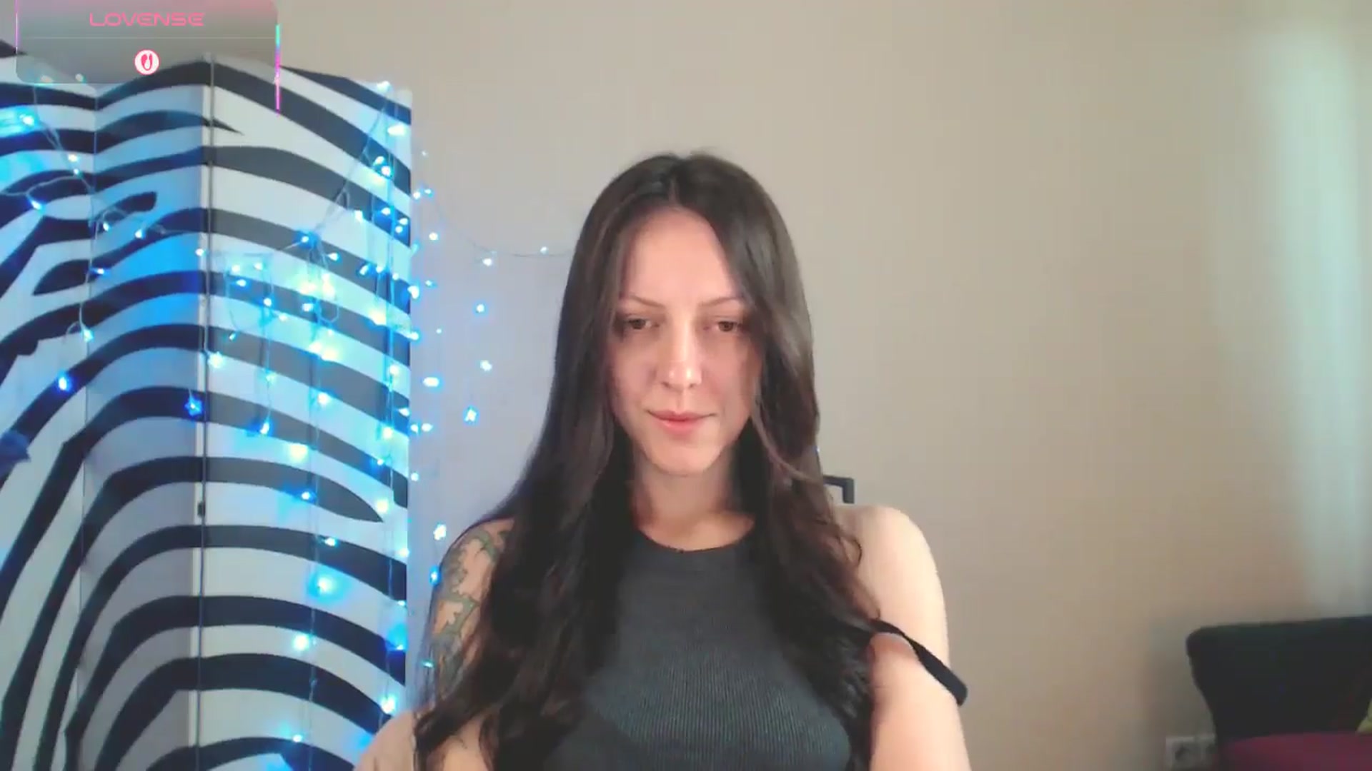 Gallery image thumbnail from BrunetteMuse's myfreecams stream on, 07/16/2025, 09:56 image 15 of 20