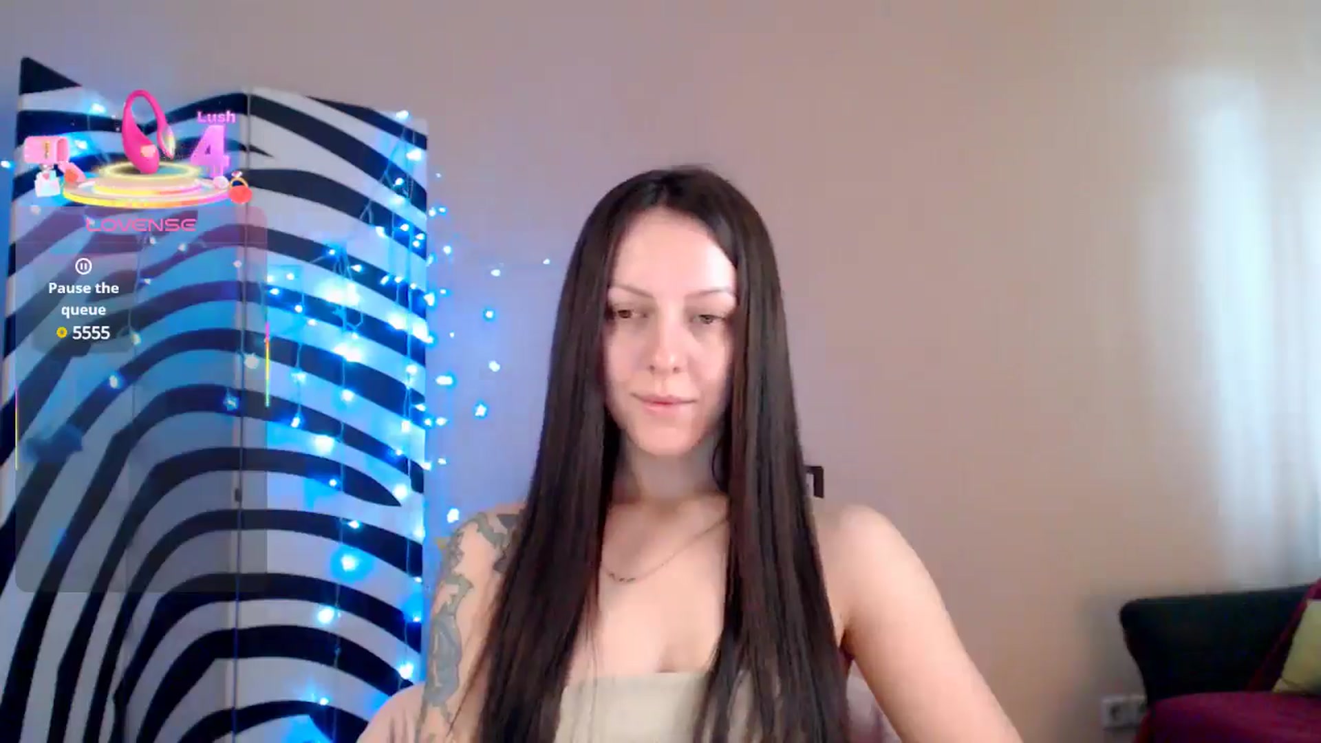 Gallery image thumbnail from BrunetteMuse's myfreecams stream on, 07/17/2025, 10:42 image 16 of 20