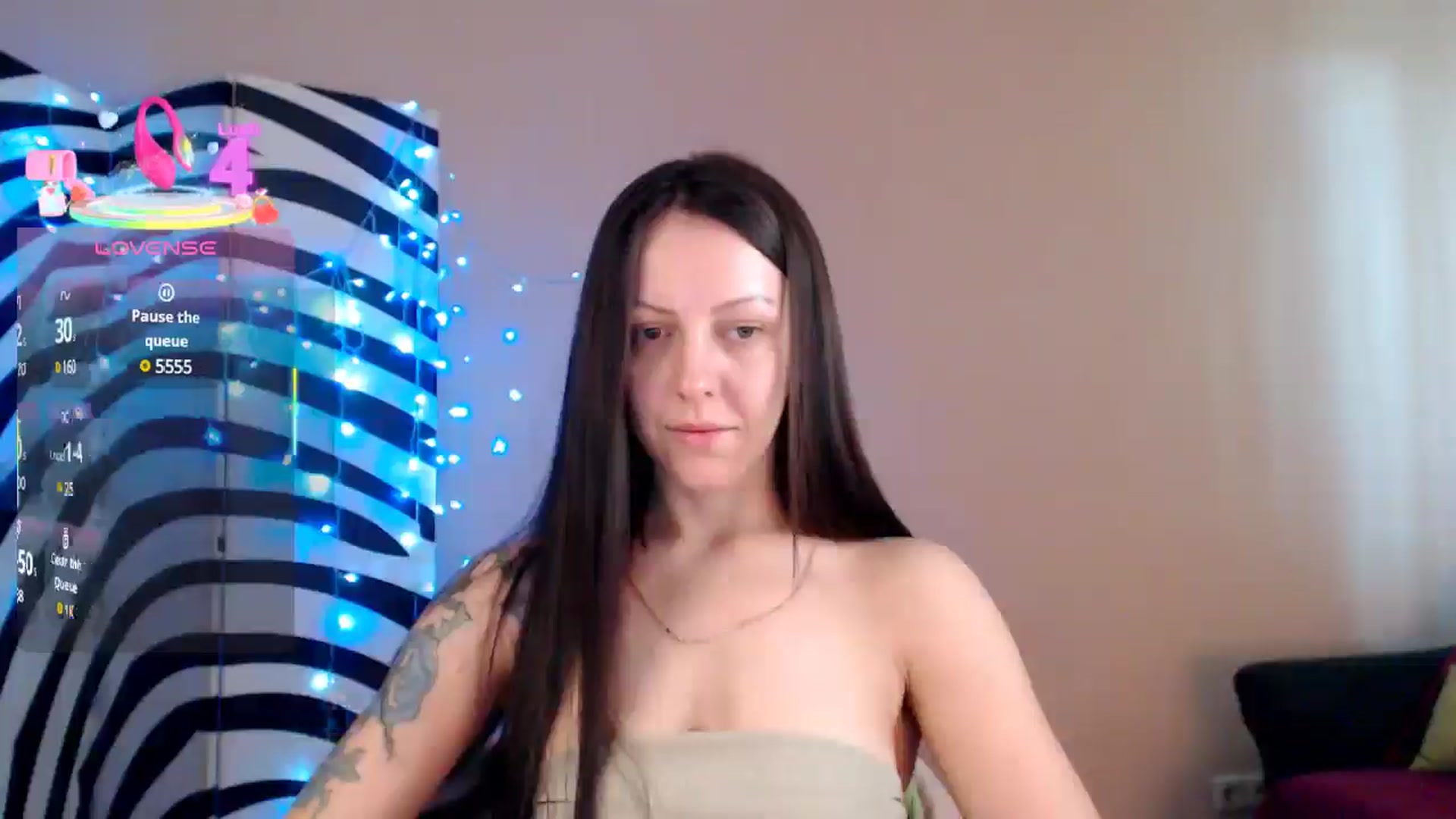 Gallery image thumbnail from BrunetteMuse's myfreecams stream on, 07/17/2025, 10:42 image 5 of 20