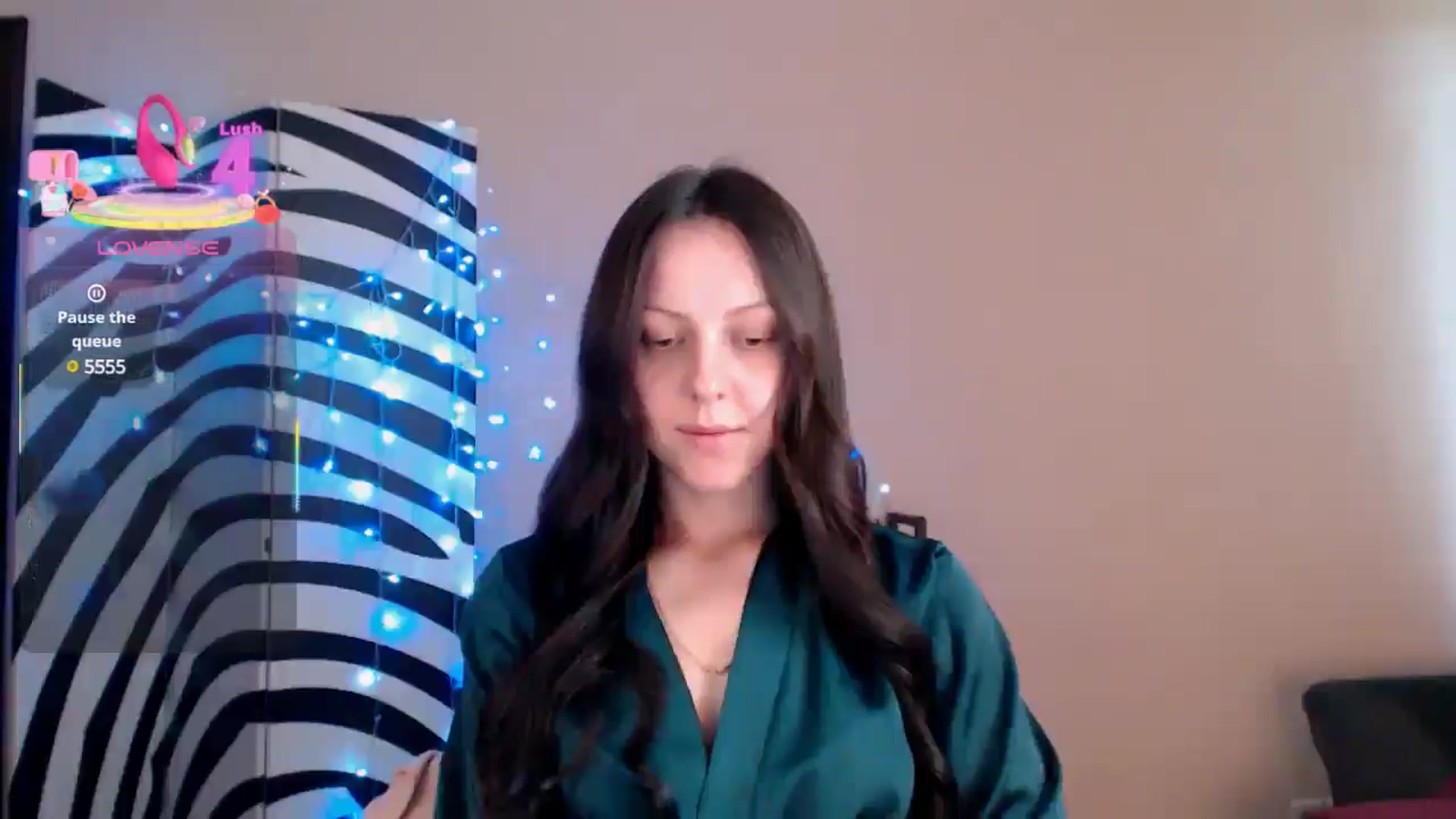 Gallery image thumbnail from BrunetteMuse's myfreecams stream on, 07/18/2025, 10:21 image 7 of 20