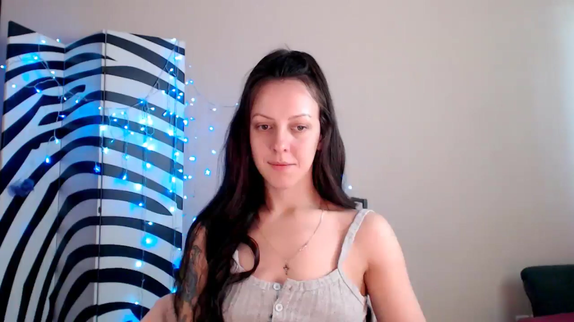 Gallery image thumbnail from BrunetteMuse's myfreecams stream on, 07/22/2025, 10:26 image 5 of 20