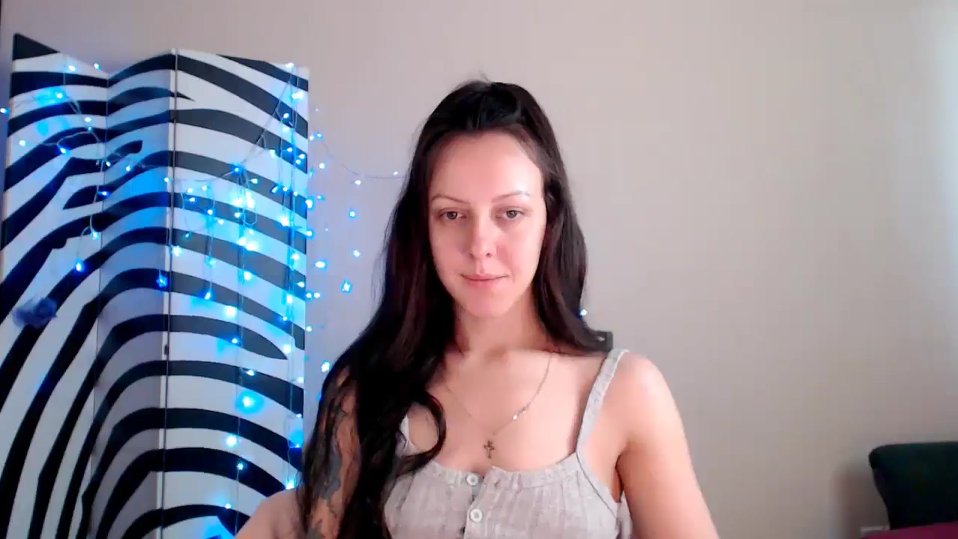 Gallery image thumbnail from BrunetteMuse's myfreecams stream on, 07/22/2025, 10:26 image 6 of 20