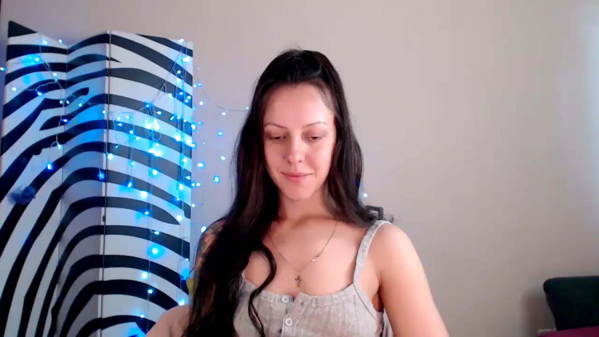 Gallery image thumbnail from BrunetteMuse's myfreecams stream on, 07/22/2025, 10:26 image 9 of 20