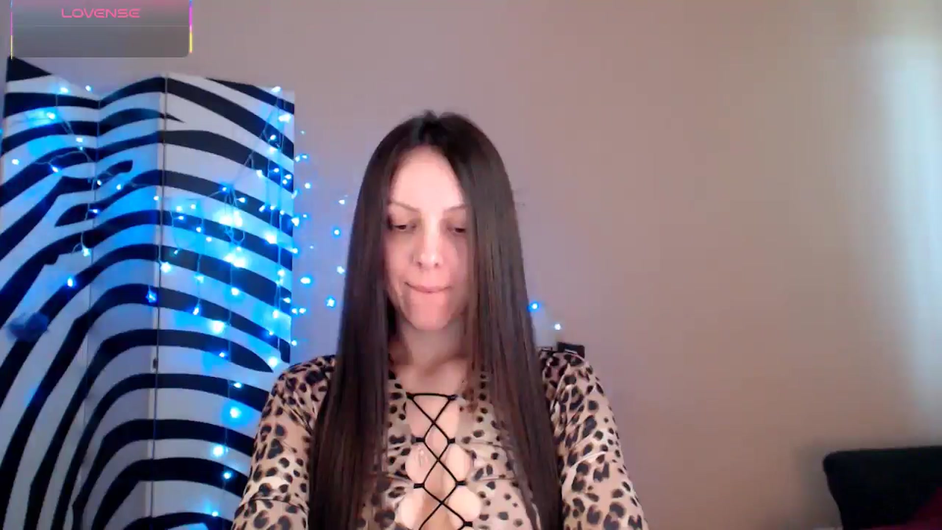 Gallery image thumbnail from BrunetteMuse's myfreecams stream on, 07/23/2025, 10:25 image 4 of 20