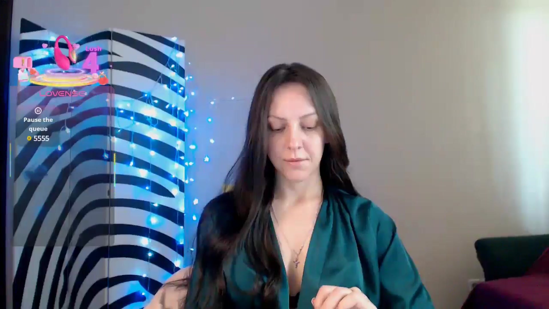 Gallery image thumbnail from BrunetteMuse's myfreecams stream on, 07/26/2025, 10:40 image 18 of 20