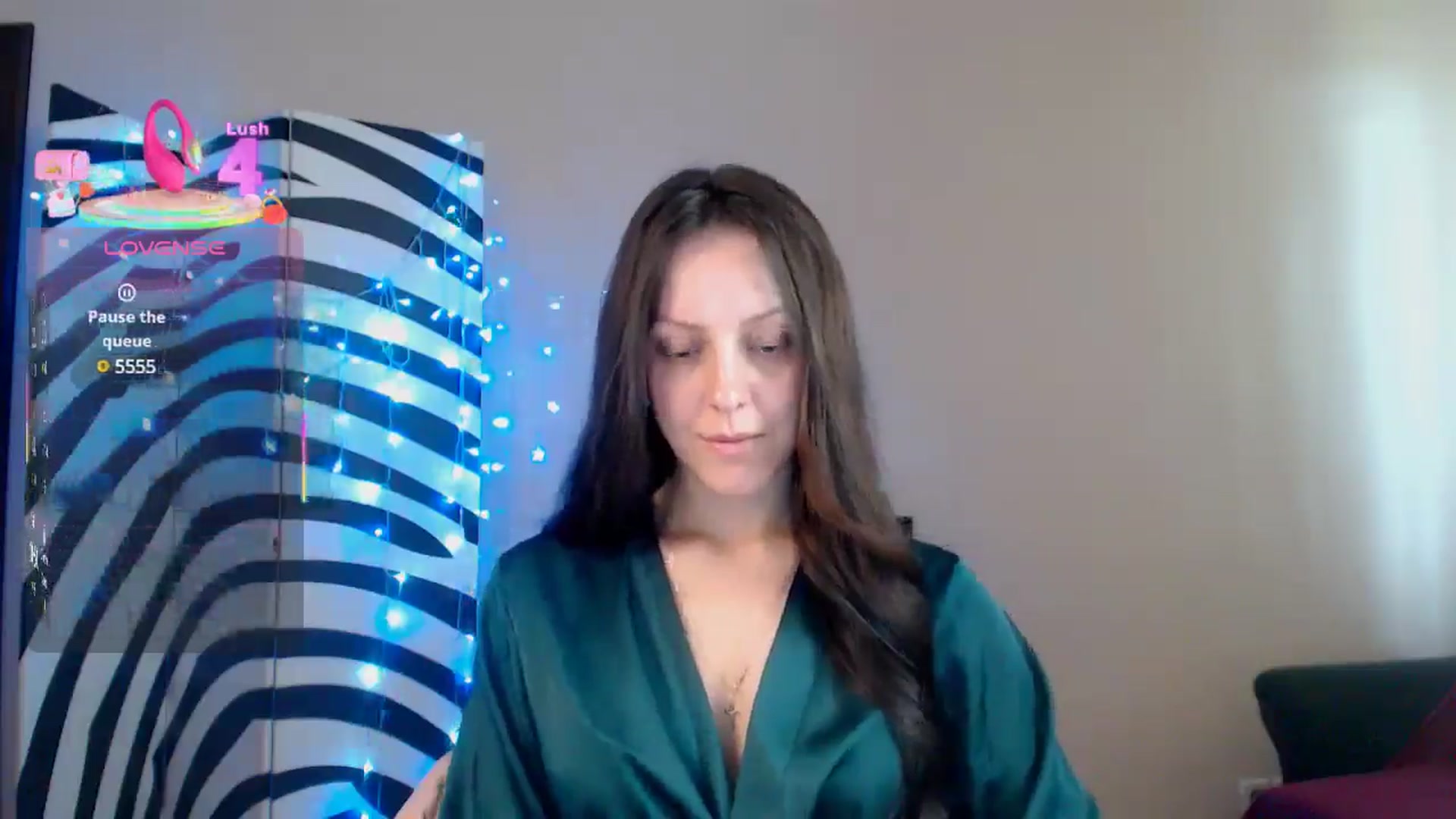 Gallery image thumbnail from BrunetteMuse's myfreecams stream on, 07/26/2025, 10:40 image 10 of 20