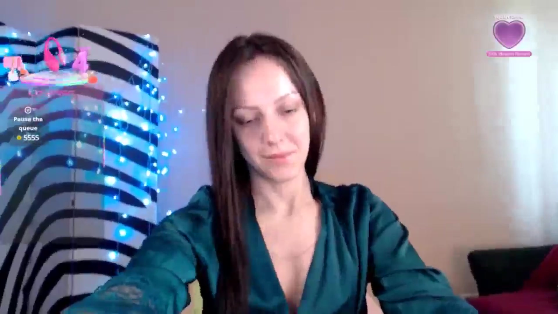 Gallery image thumbnail from BrunetteMuse's myfreecams stream on, 07/29/2025, 10:28 image 12 of 20