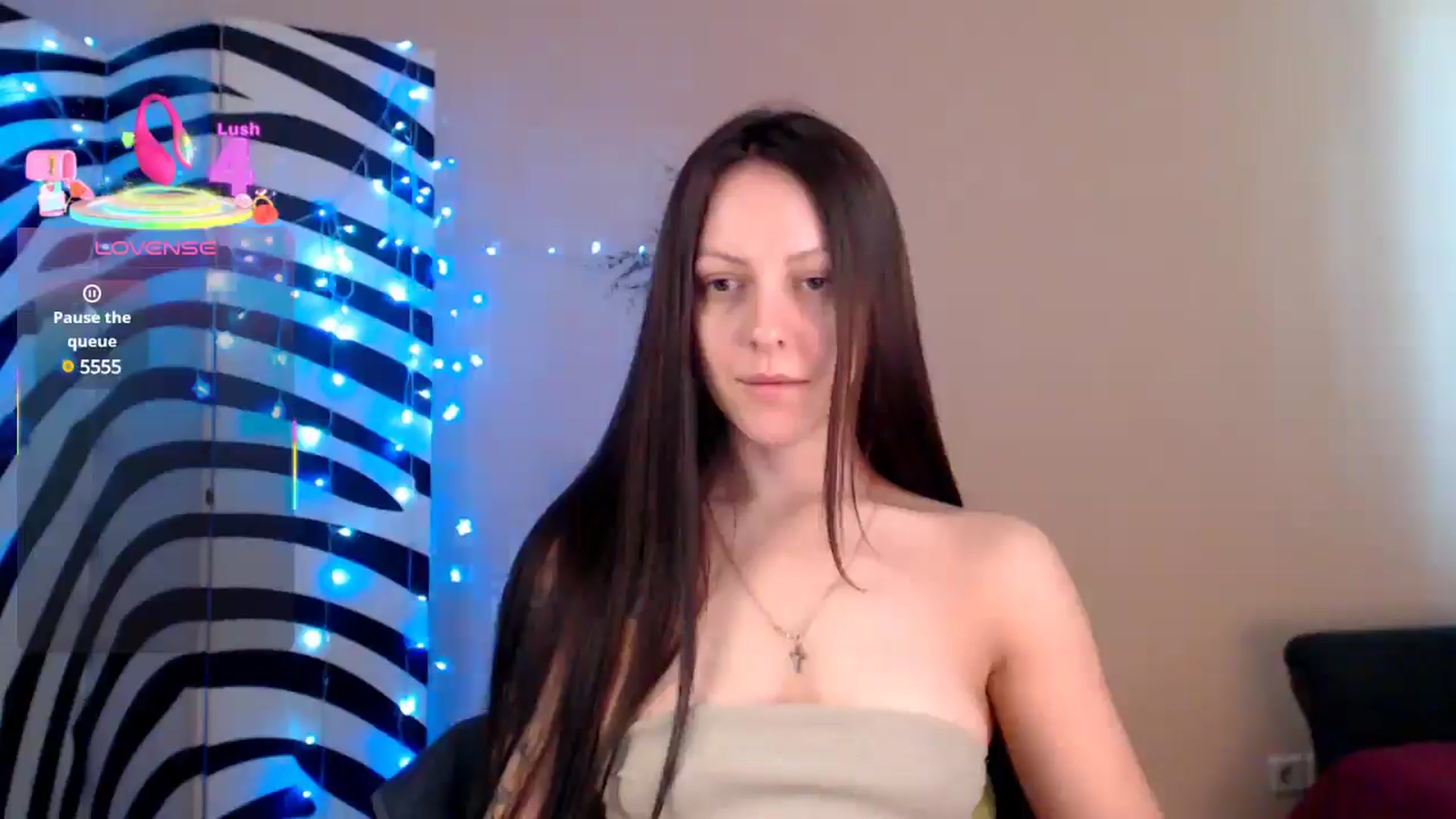 Gallery image thumbnail from BrunetteMuse's myfreecams stream on, 08/05/2025, 09:46 image 13 of 20