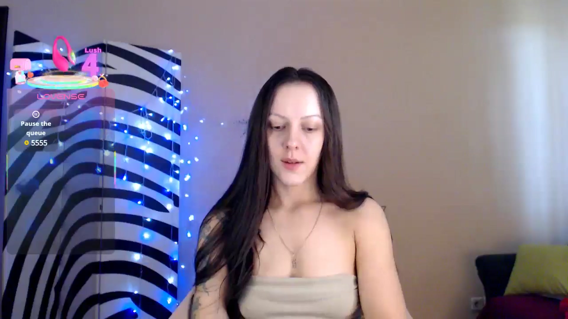 Gallery image thumbnail from BrunetteMuse's myfreecams stream on, 08/10/2025, 10:36 image 4 of 20