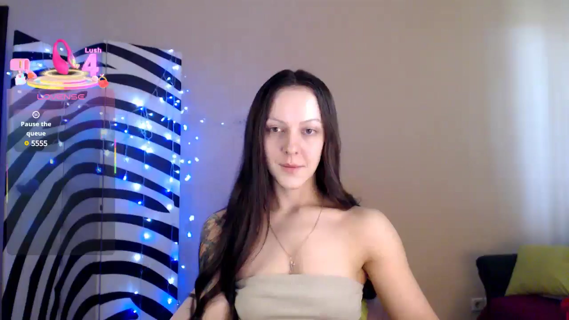 Gallery image thumbnail from BrunetteMuse's myfreecams stream on, 08/10/2025, 10:36 image 13 of 20