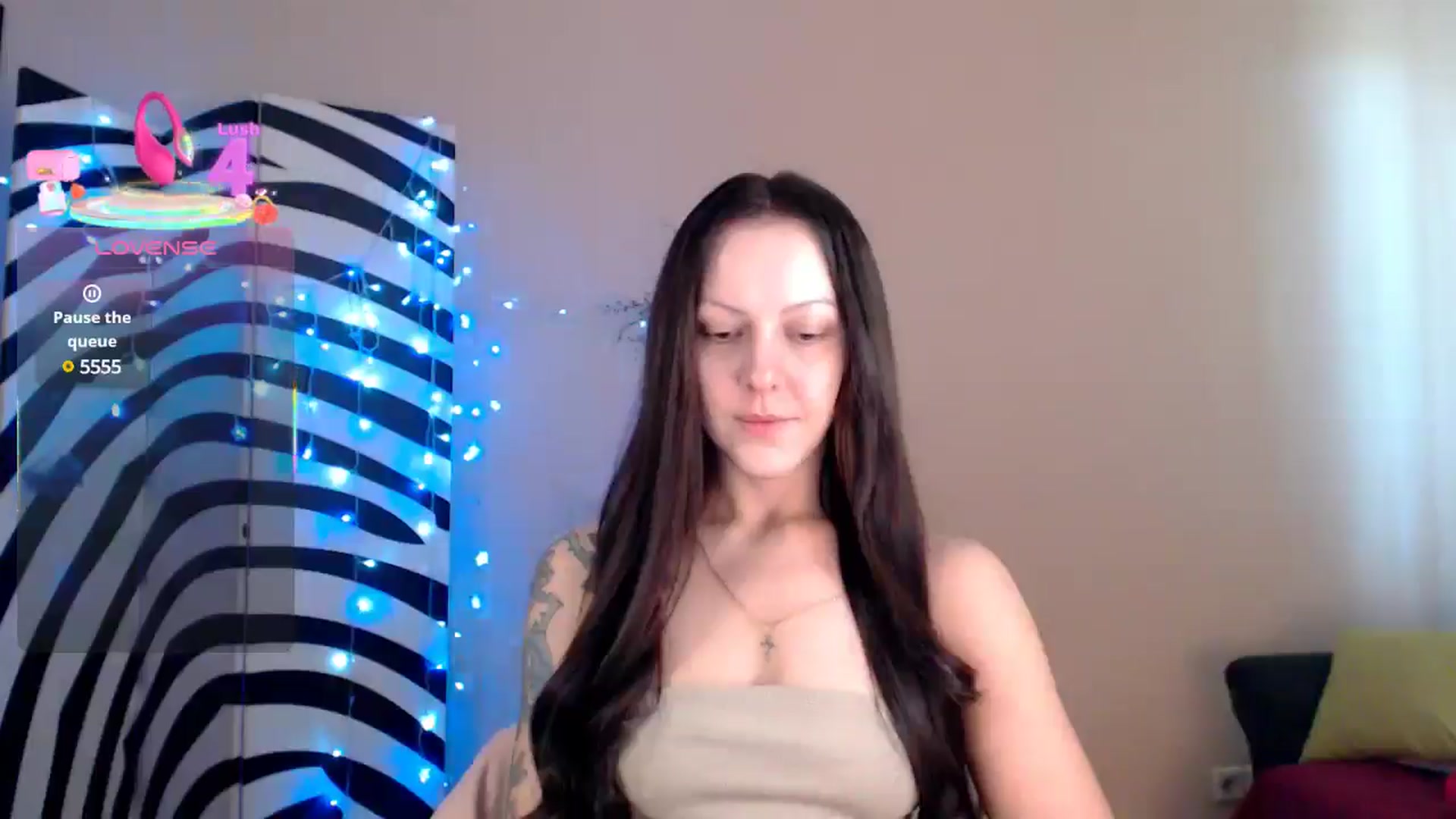 Gallery image thumbnail from BrunetteMuse's myfreecams stream on, 08/10/2025, 10:36 image 18 of 20