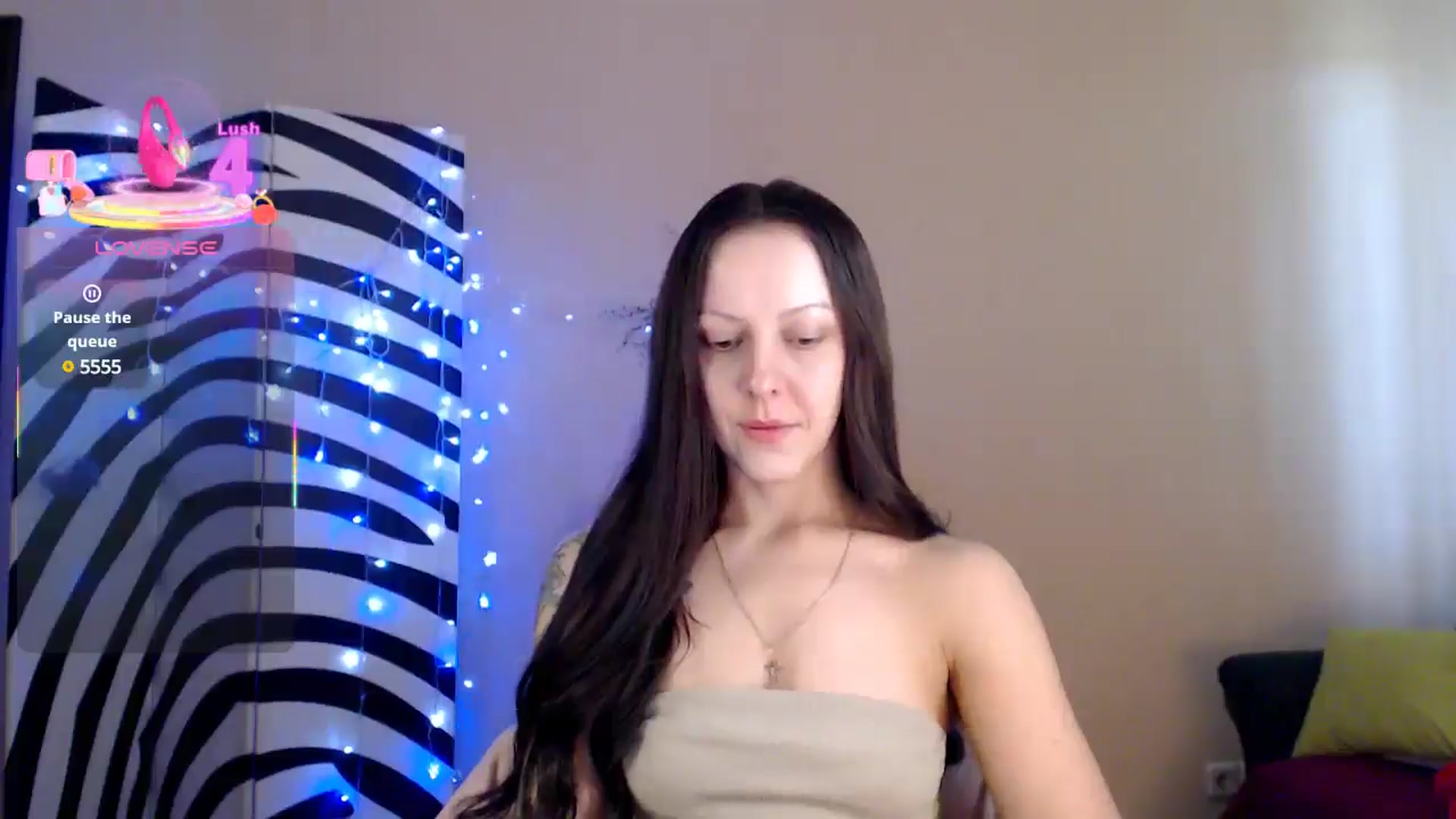 Gallery image thumbnail from BrunetteMuse's myfreecams stream on, 08/10/2025, 10:36 image 8 of 20