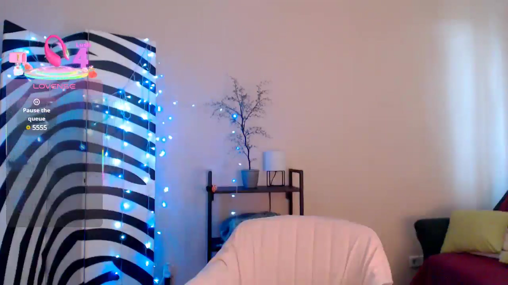 Gallery image thumbnail from BrunetteMuse's myfreecams stream on, 08/11/2025, 09:27 image 16 of 20