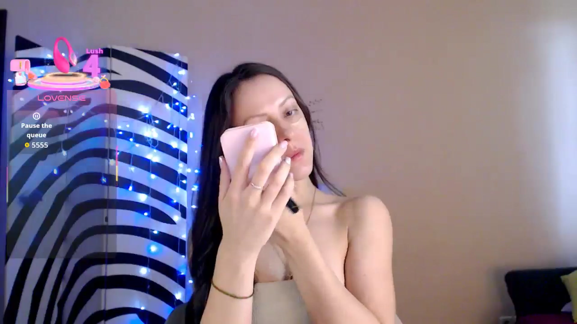 Gallery image thumbnail from BrunetteMuse's myfreecams stream on, 08/14/2025, 10:42 image 3 of 20