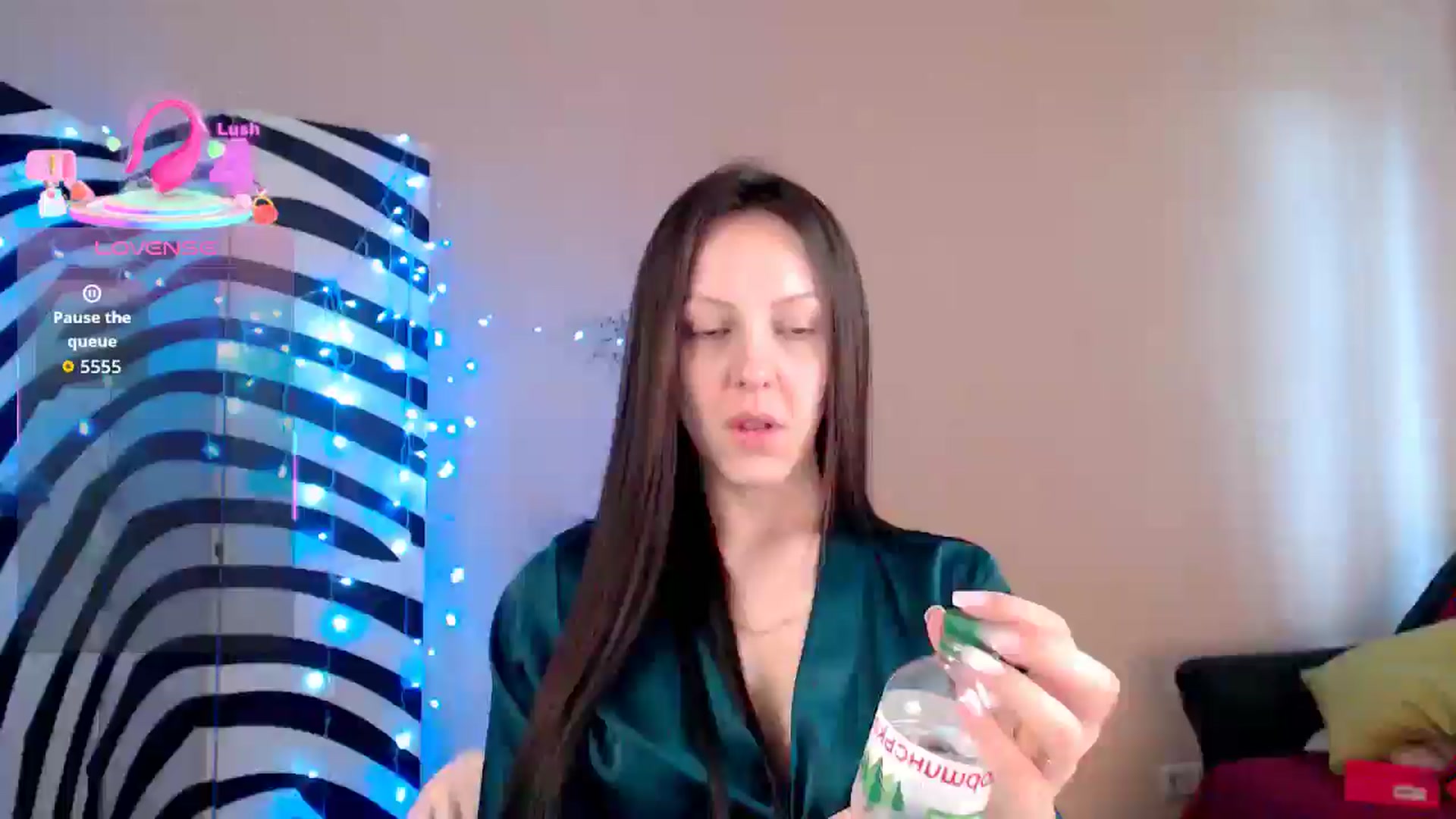 Gallery image thumbnail from BrunetteMuse's myfreecams stream on, 08/15/2025, 10:04 image 12 of 20