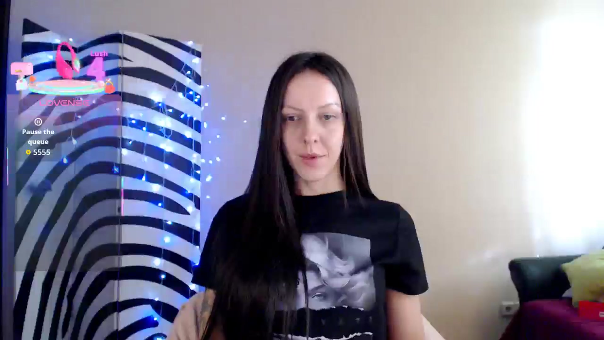Gallery image thumbnail from BrunetteMuse's myfreecams stream on, 08/15/2025, 14:00 image 15 of 20