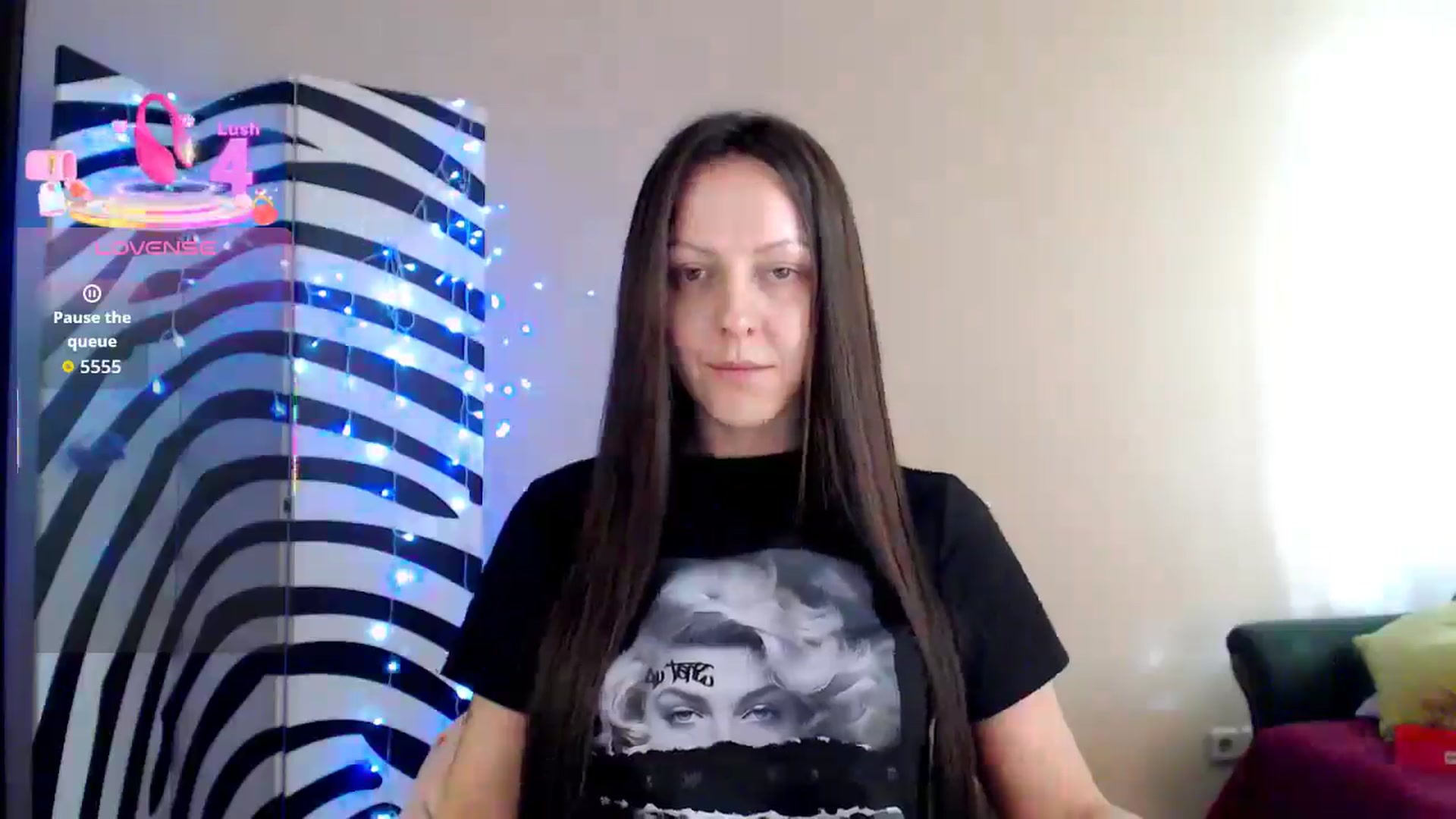 Gallery image thumbnail from BrunetteMuse's myfreecams stream on, 08/15/2025, 14:00 image 6 of 20