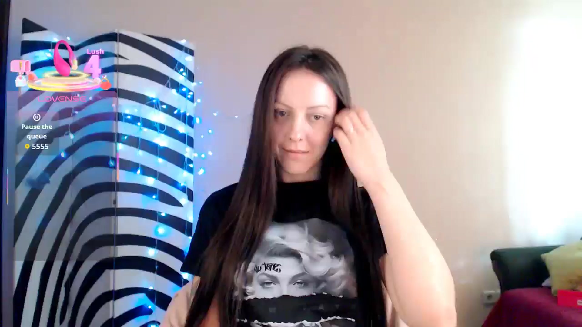 Gallery image thumbnail from BrunetteMuse's myfreecams stream on, 08/15/2025, 14:00 image 7 of 20