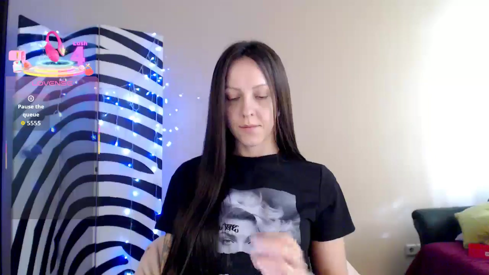 Gallery image thumbnail from BrunetteMuse's myfreecams stream on, 08/15/2025, 14:00 image 14 of 20