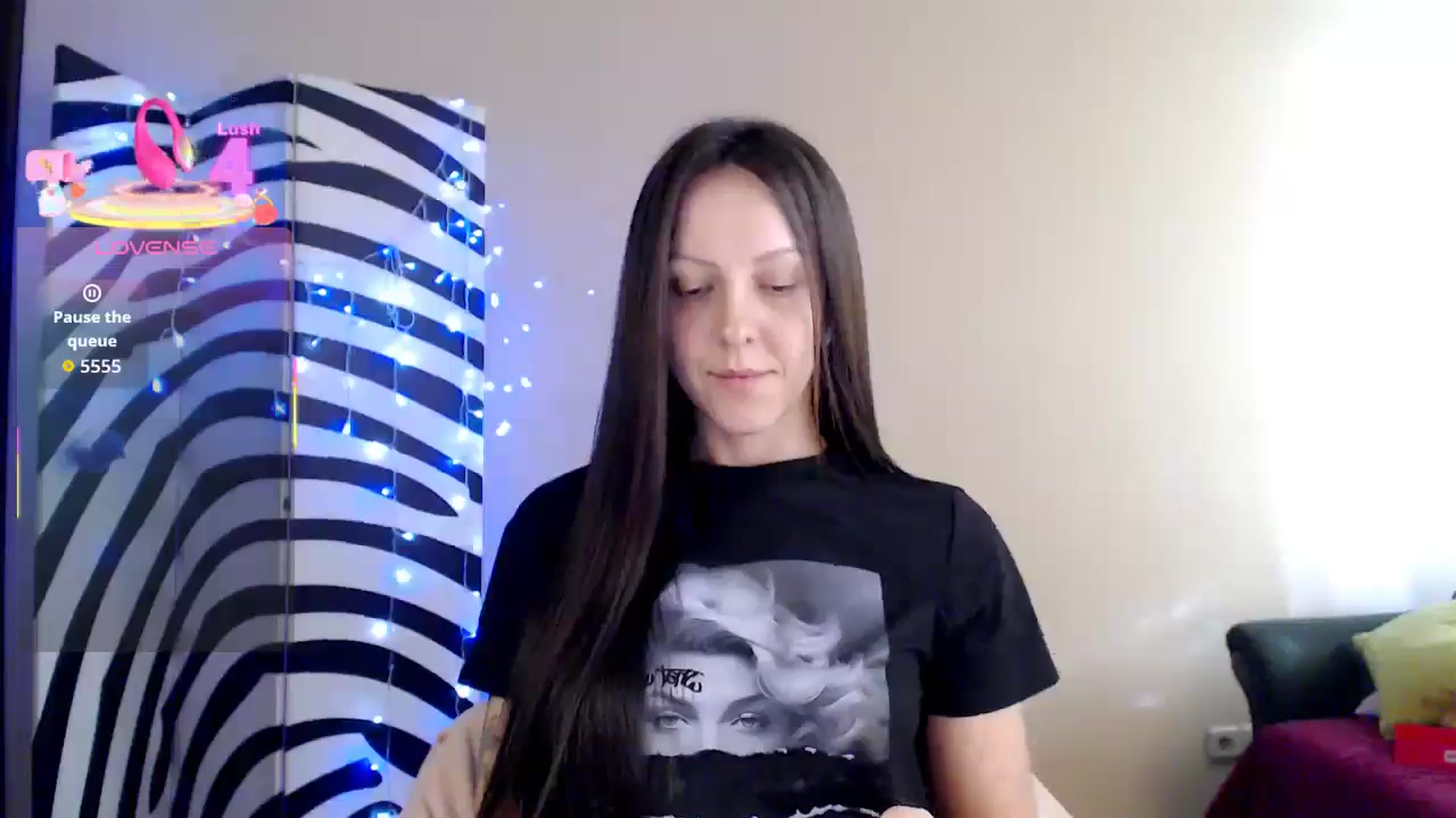 Gallery image thumbnail from BrunetteMuse's myfreecams stream on, 08/15/2025, 14:00 image 13 of 20