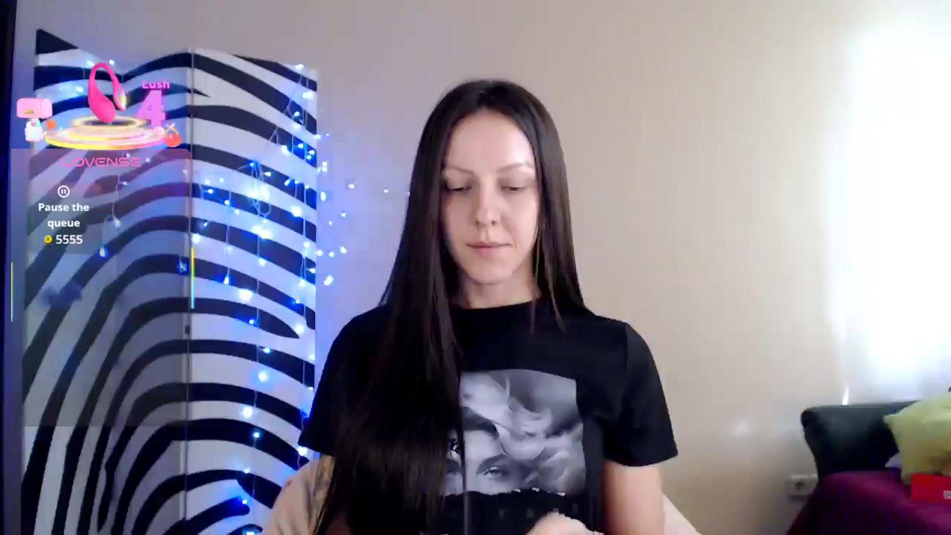 Gallery image thumbnail from BrunetteMuse's myfreecams stream on, 08/15/2025, 14:00 image 17 of 20