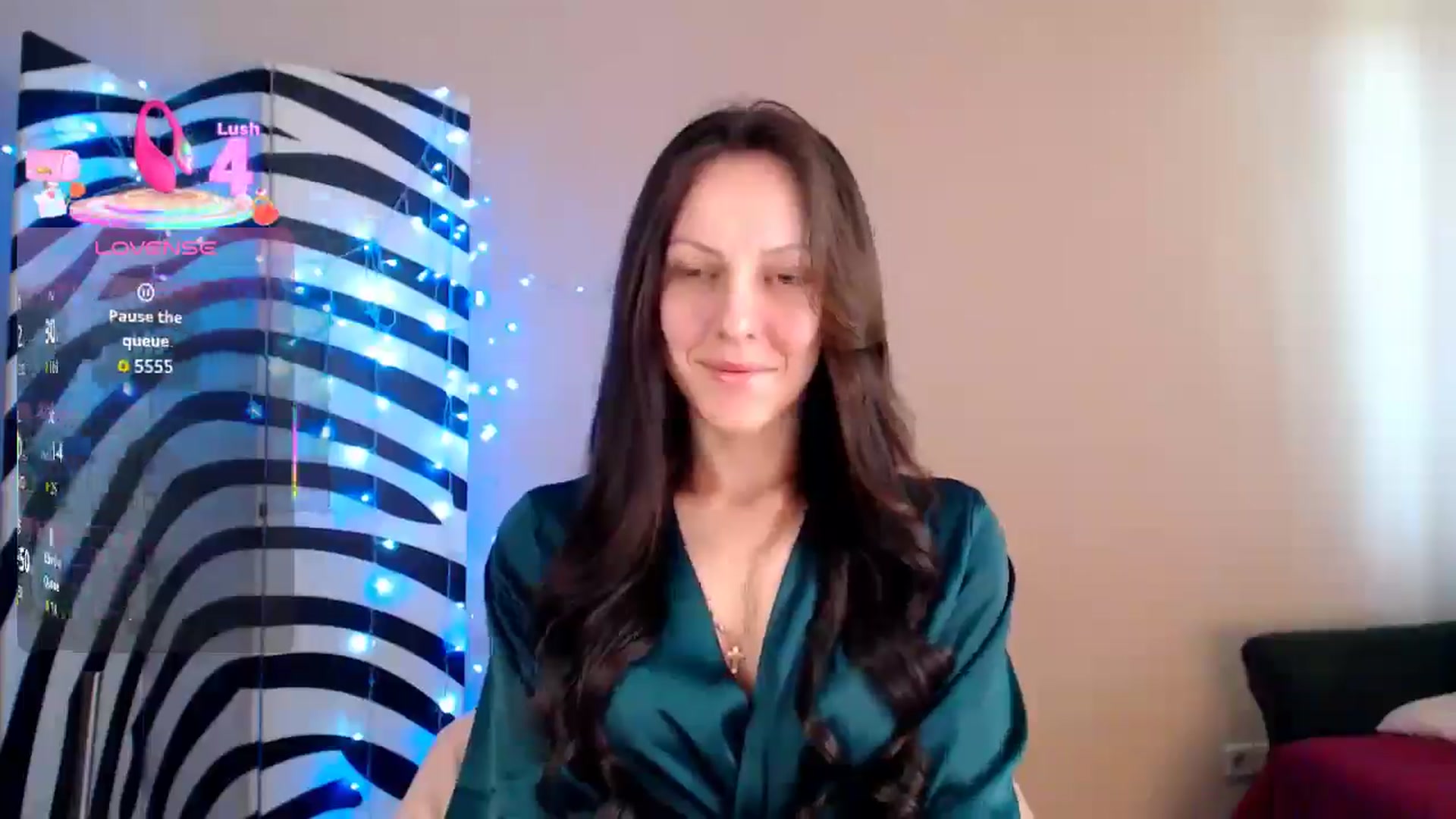 Gallery image thumbnail from BrunetteMuse's myfreecams stream on, 08/18/2025, 09:25 image 11 of 20