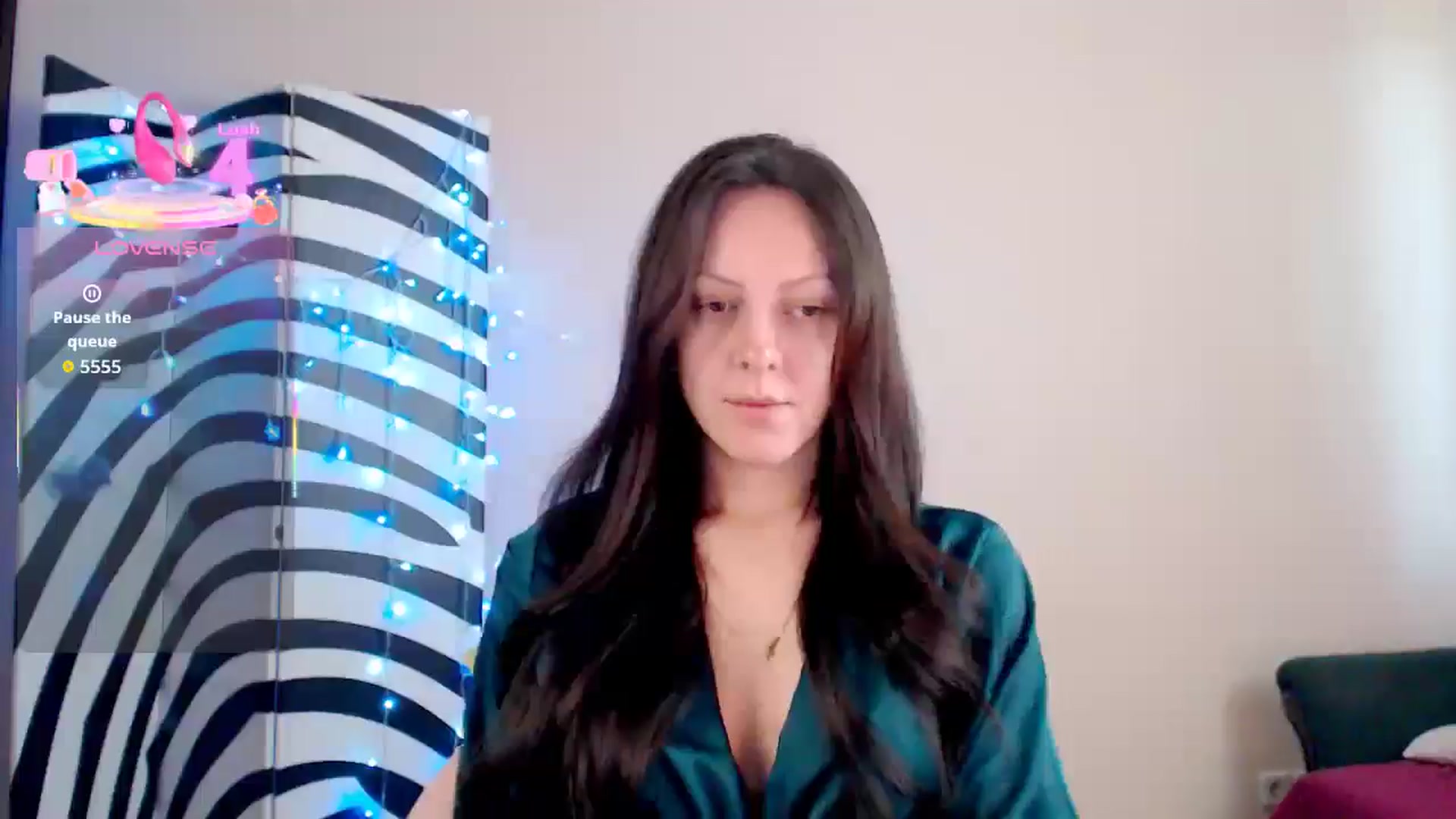 Gallery image thumbnail from BrunetteMuse's myfreecams stream on, 08/20/2025, 10:27 image 10 of 20