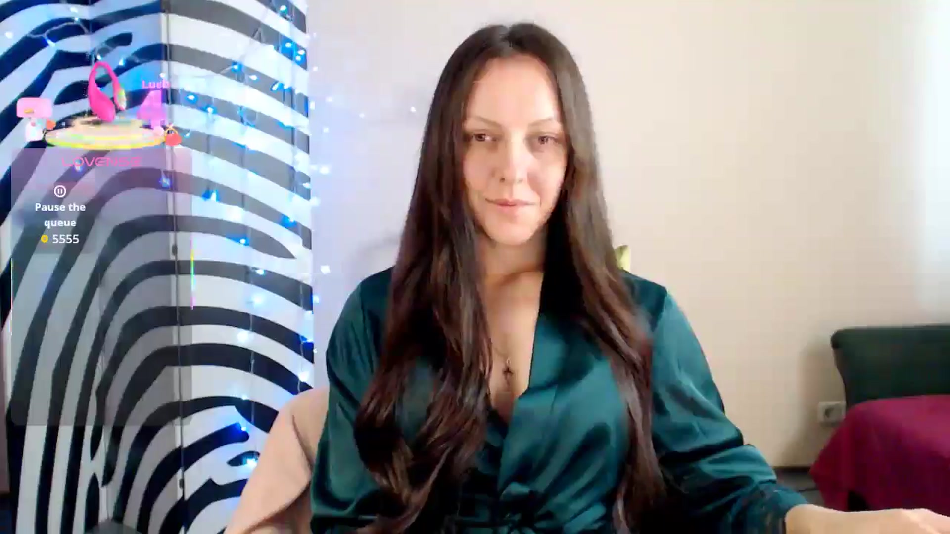 Gallery image thumbnail from BrunetteMuse's myfreecams stream on, 08/26/2025, 10:08 image 8 of 20