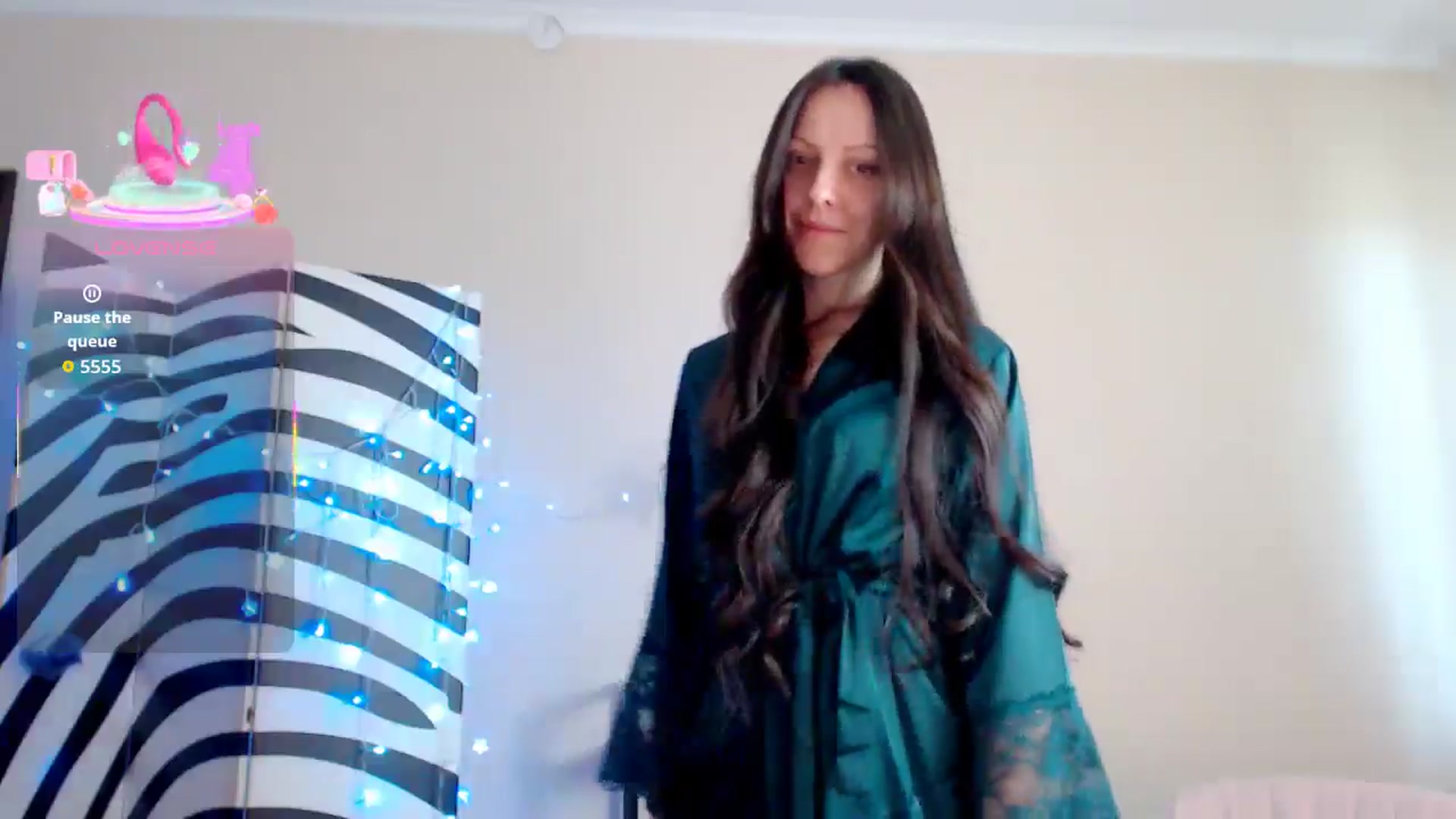 Gallery image thumbnail from BrunetteMuse's myfreecams stream on, 08/26/2025, 10:31 image 5 of 20