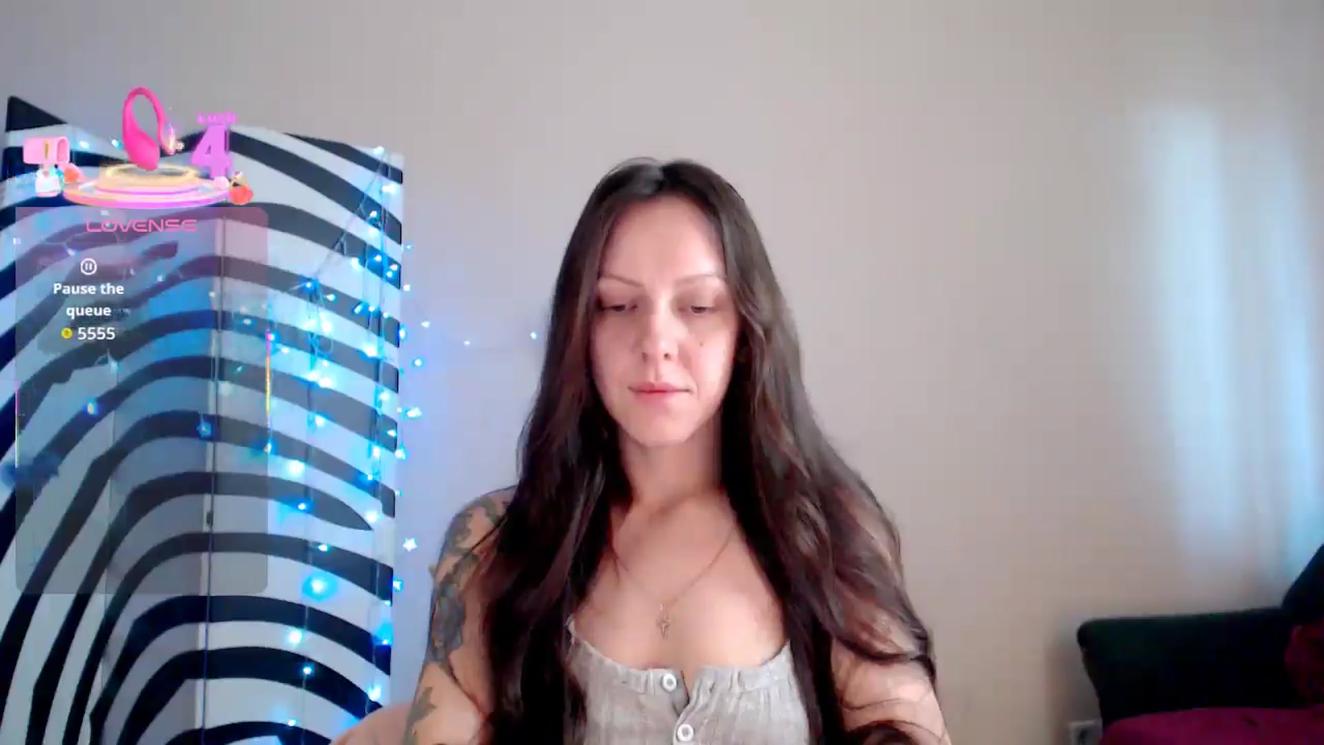 Gallery image thumbnail from BrunetteMuse's myfreecams stream on, 08/27/2025, 10:36 image 14 of 20