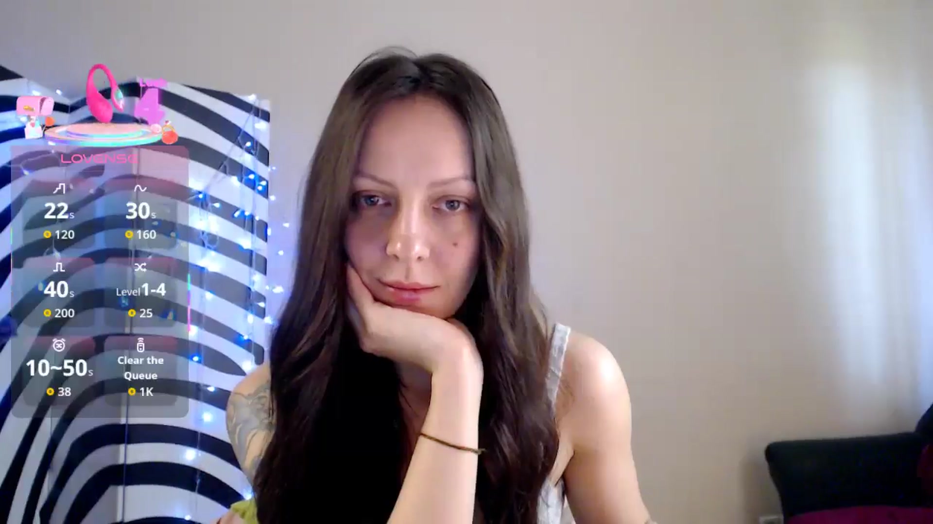 Gallery image thumbnail from BrunetteMuse's myfreecams stream on, 08/27/2025, 10:36 image 7 of 20