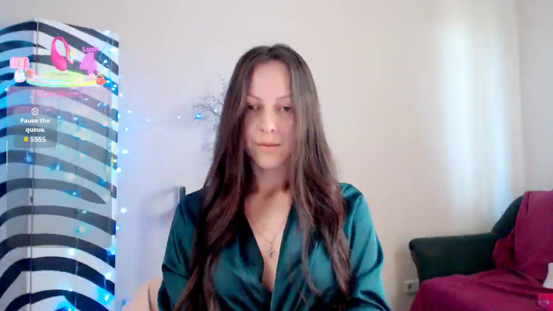 Gallery image thumbnail from BrunetteMuse's myfreecams stream on, 08/28/2025, 10:32 image 12 of 20