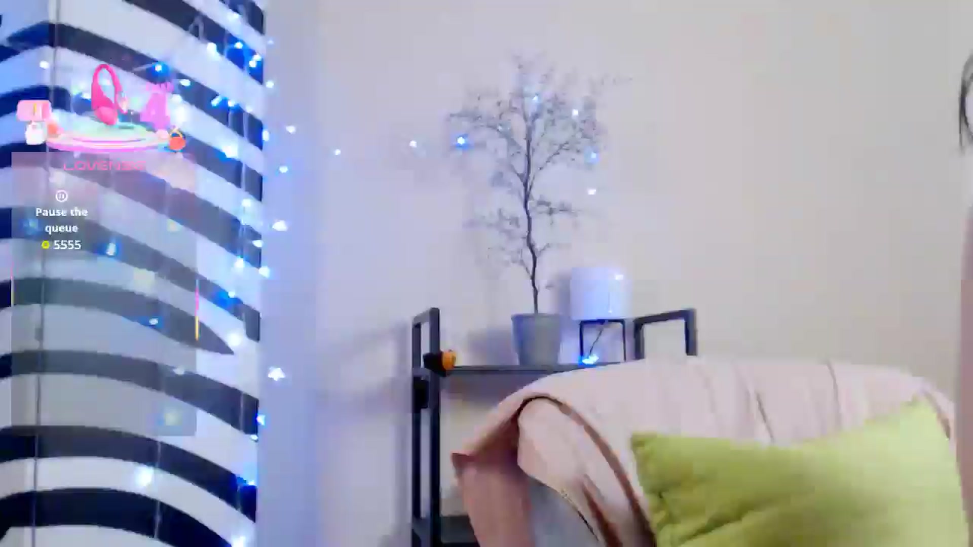 Gallery image thumbnail from BrunetteMuse's myfreecams stream on, 08/29/2025, 11:37 image 1 of 20