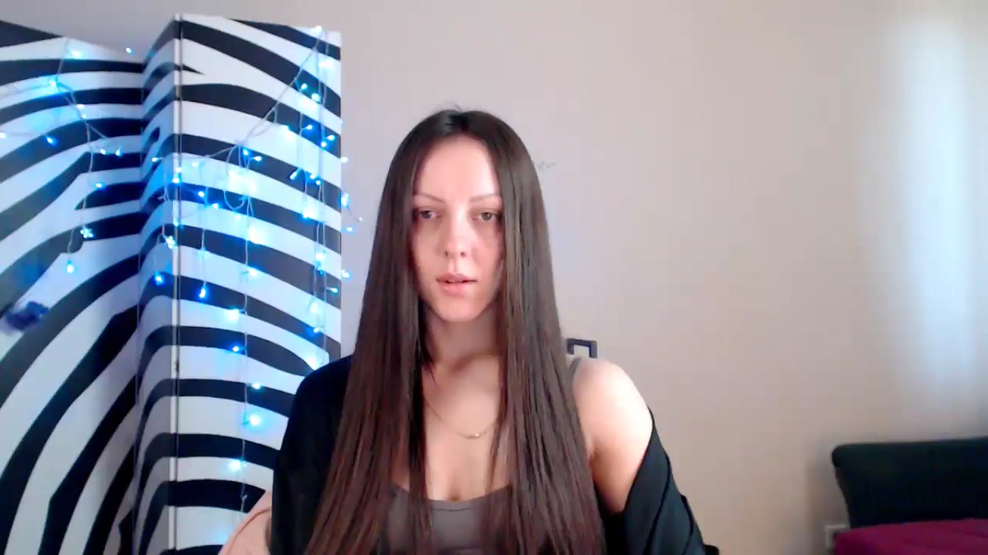 Gallery image thumbnail from BrunetteMuse's myfreecams stream on, 09/04/2025, 10:24 image 19 of 20