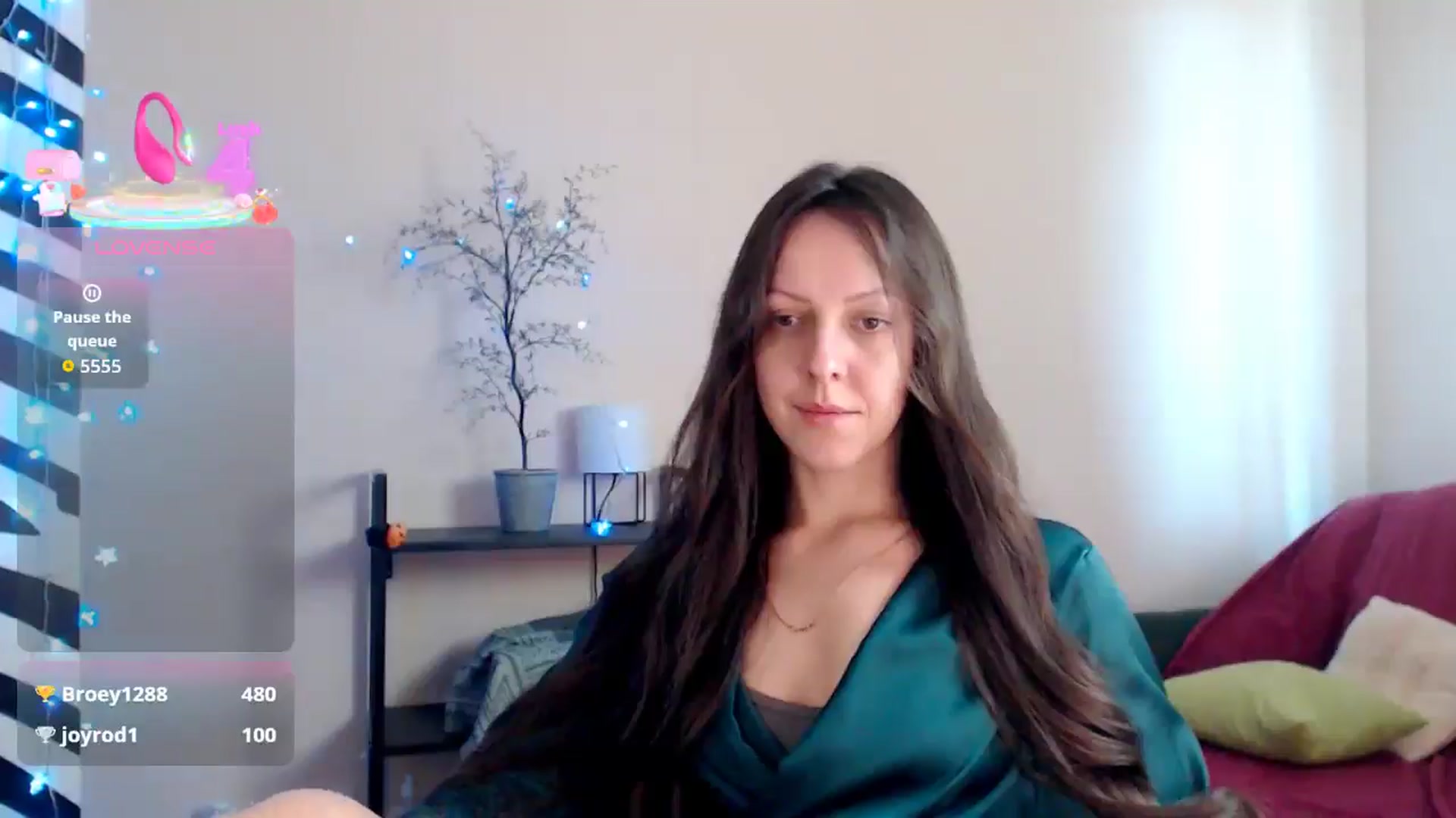 Gallery image thumbnail from BrunetteMuse's myfreecams stream on, 09/14/2025, 11:31 image 11 of 20