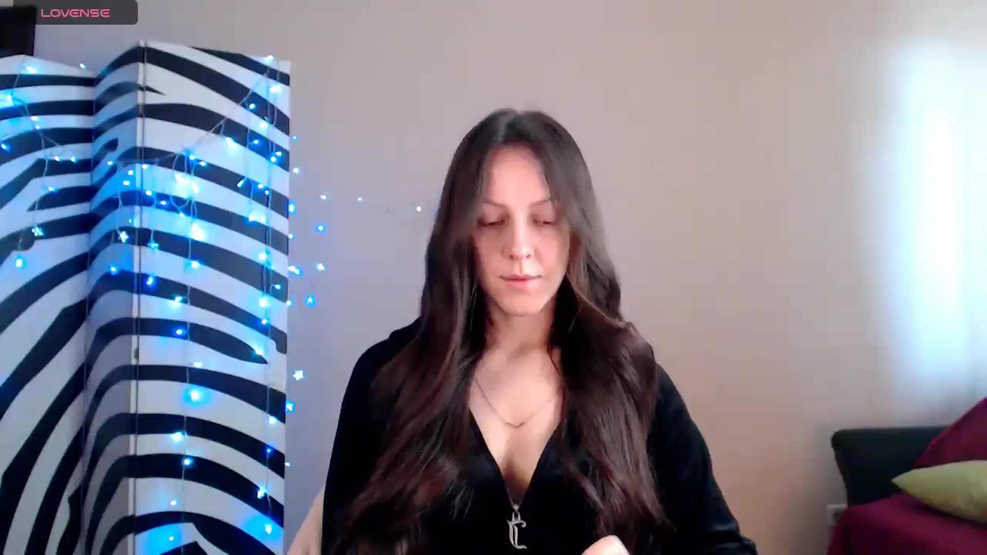 Gallery image thumbnail from BrunetteMuse's myfreecams stream on, 09/21/2025, 10:53 image 18 of 20