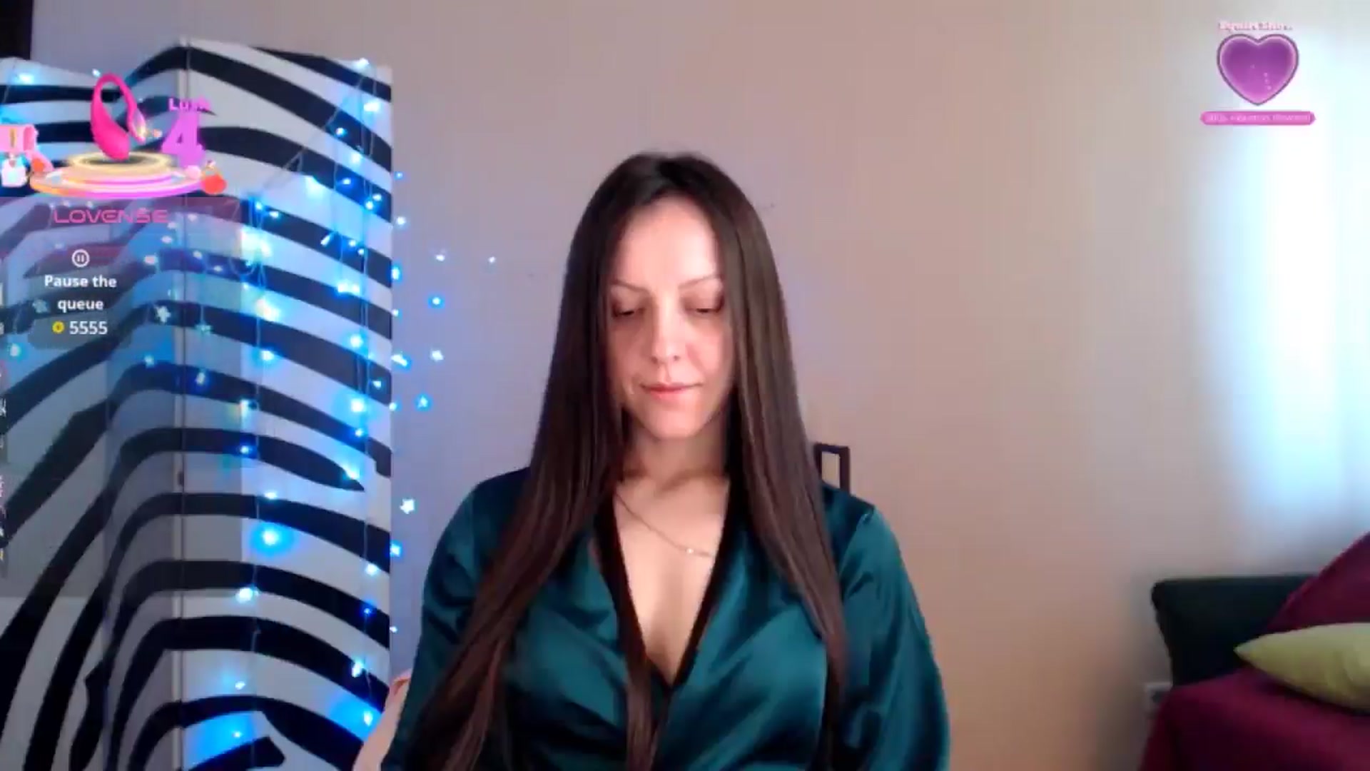 Gallery image thumbnail from BrunetteMuse's myfreecams stream on, 09/27/2025, 10:42 image 18 of 20
