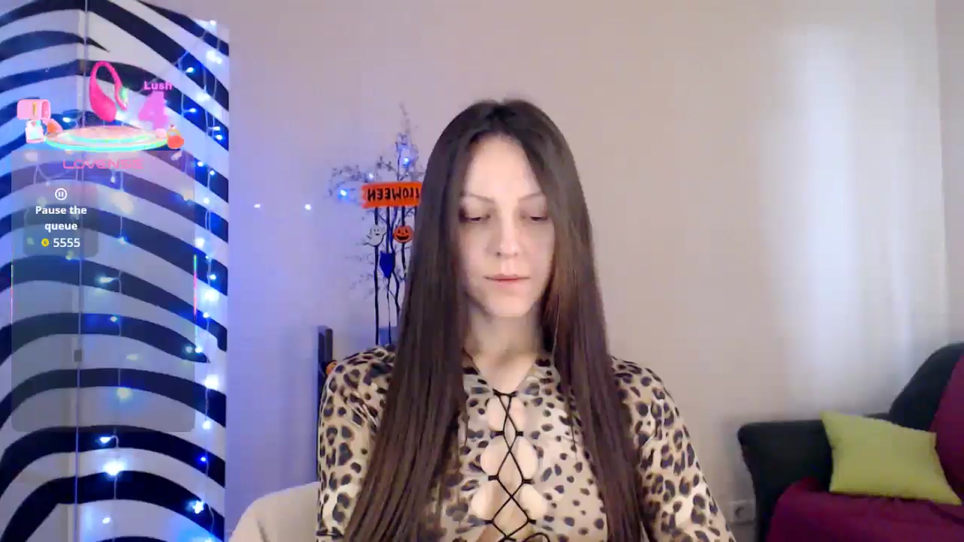 Gallery image thumbnail from BrunetteMuse's myfreecams stream on, 10/12/2025, 10:46 image 8 of 20
