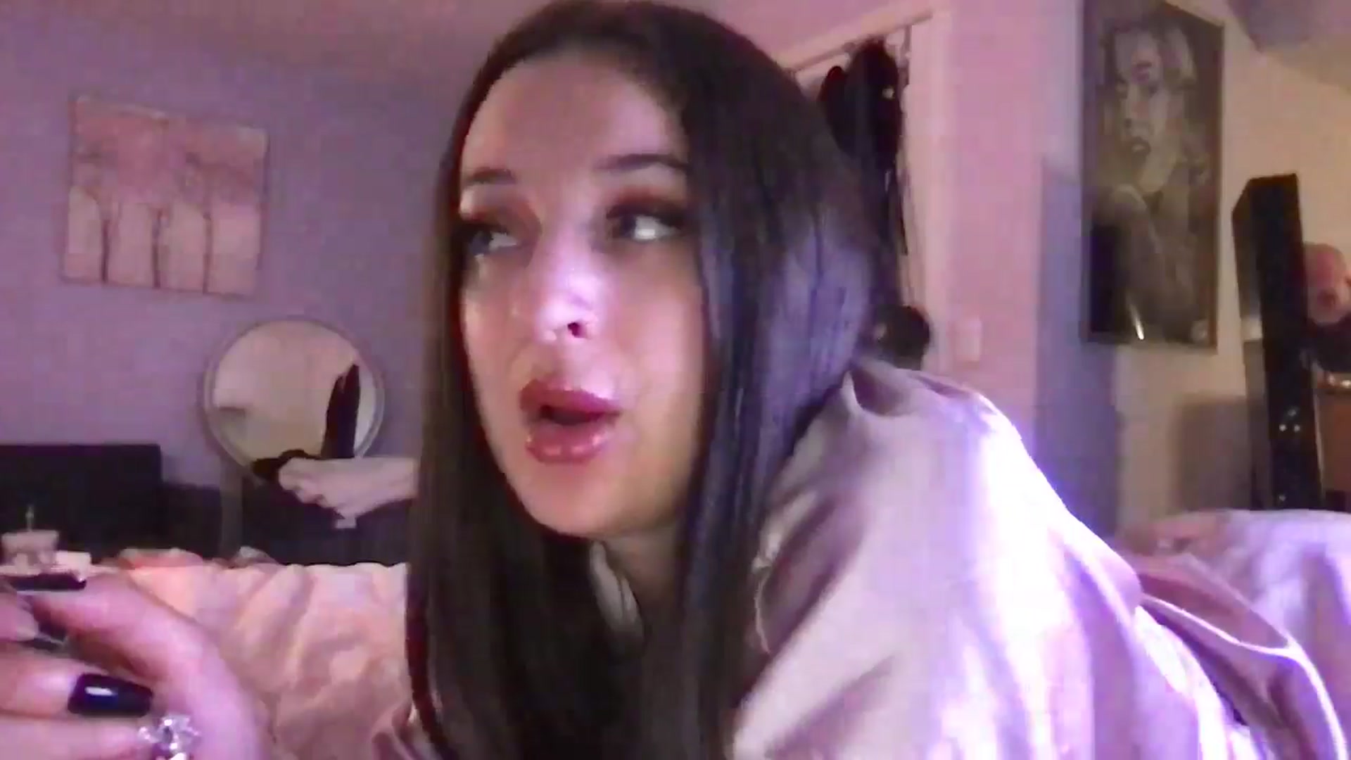 Gallery image thumbnail from Brunettebabyy's myfreecams stream on, 05/17/2025, 08:20 image 15 of 20