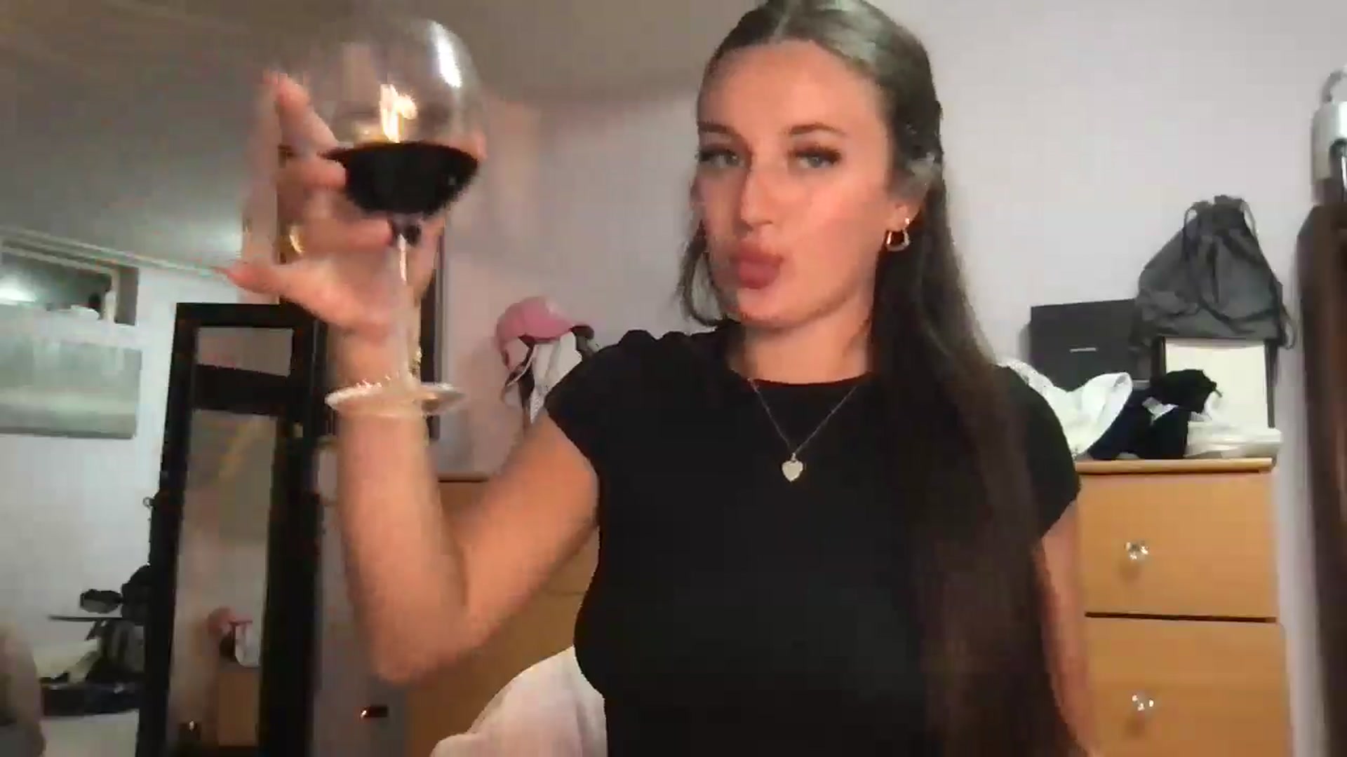 Gallery image thumbnail from Brunettebabyy's myfreecams stream on, 06/01/2025, 08:16 image 12 of 20