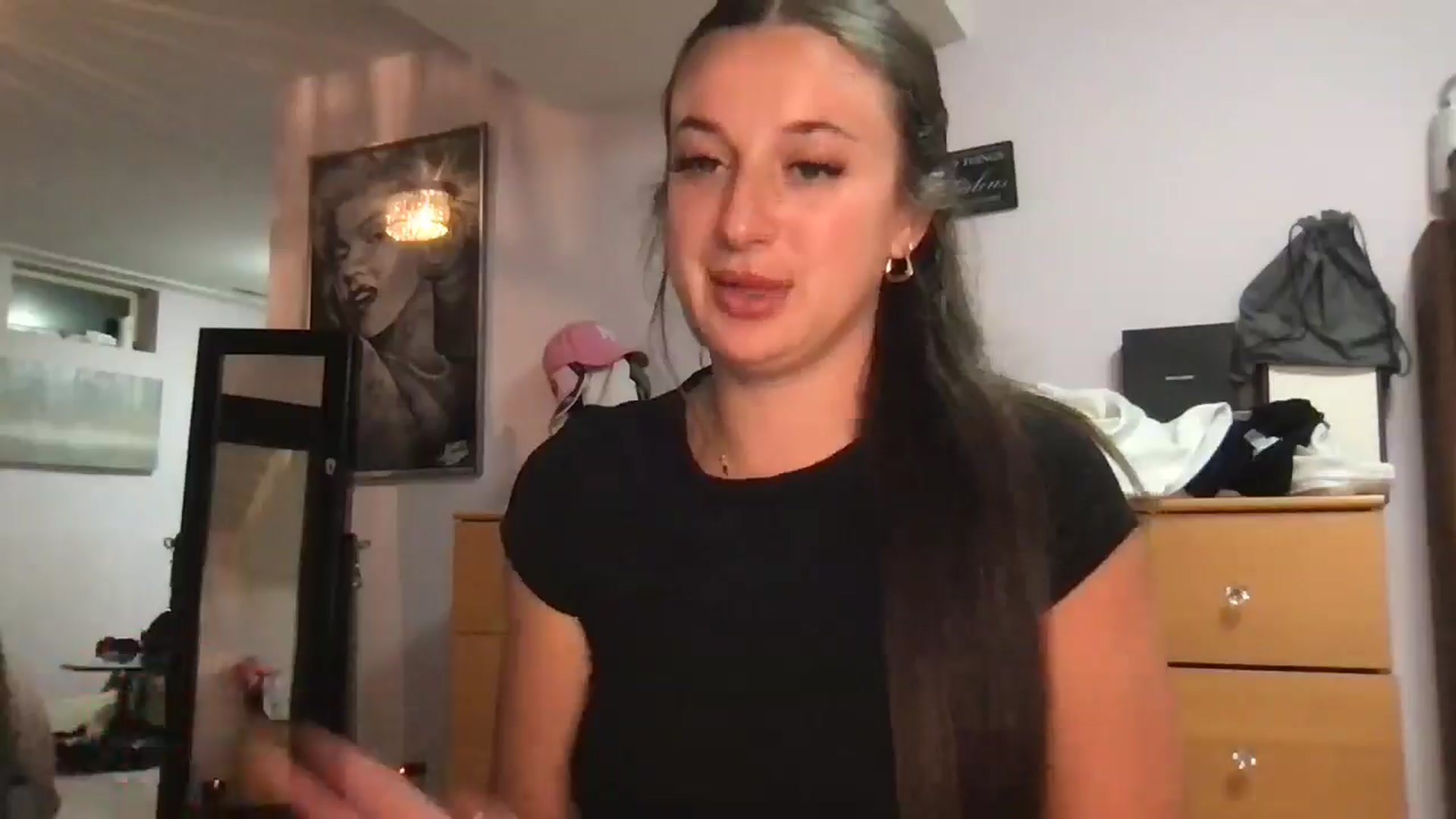Gallery image thumbnail from Brunettebabyy's myfreecams stream on, 06/01/2025, 08:16 image 2 of 20