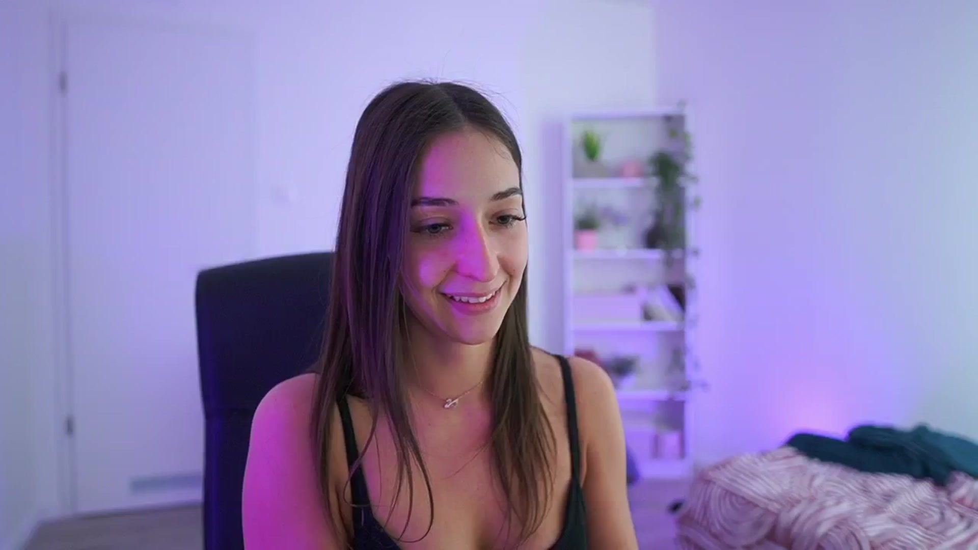Gallery image thumbnail from Brunettte_18's myfreecams stream on, 04/07/2026, 19:15 image 12 of 20
